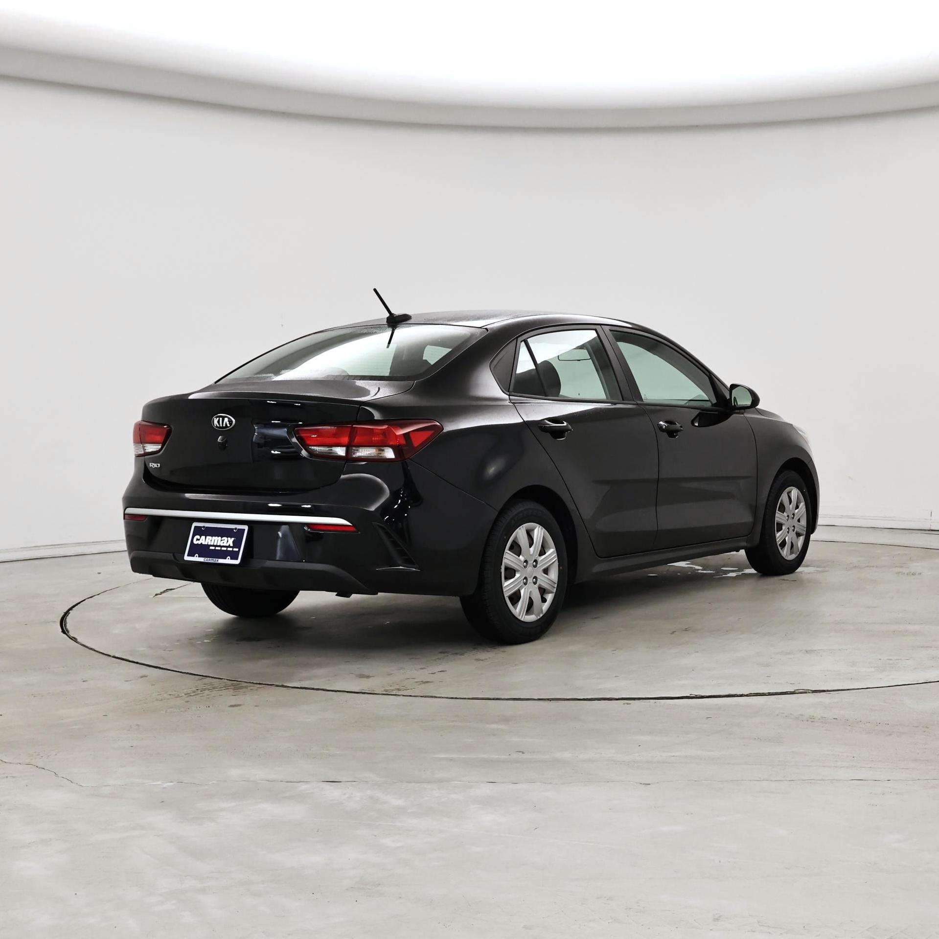 Thumbnail: 2021 Kia Rio - 8