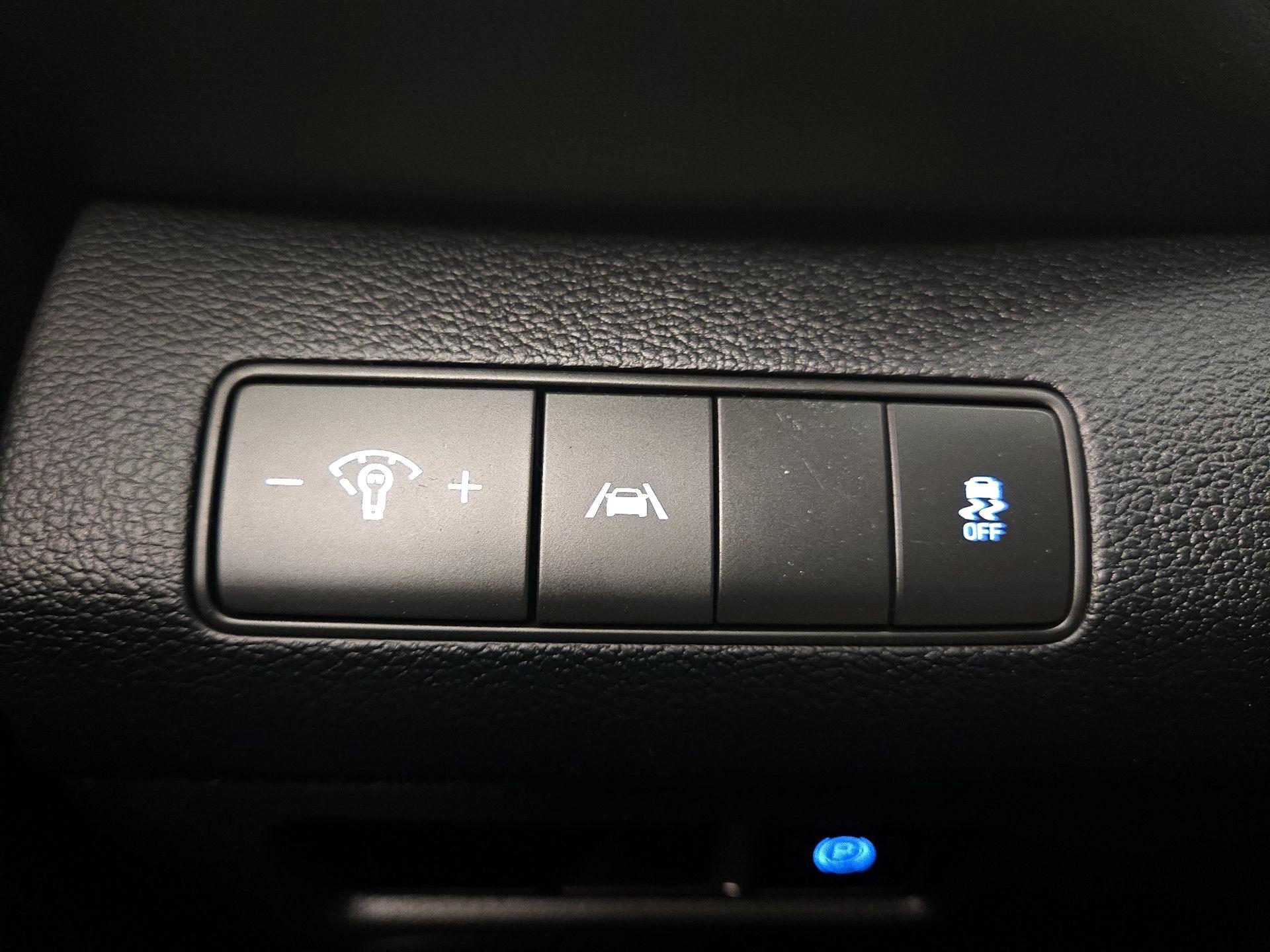 Thumbnail: 2022 Hyundai Santa Fe - 13