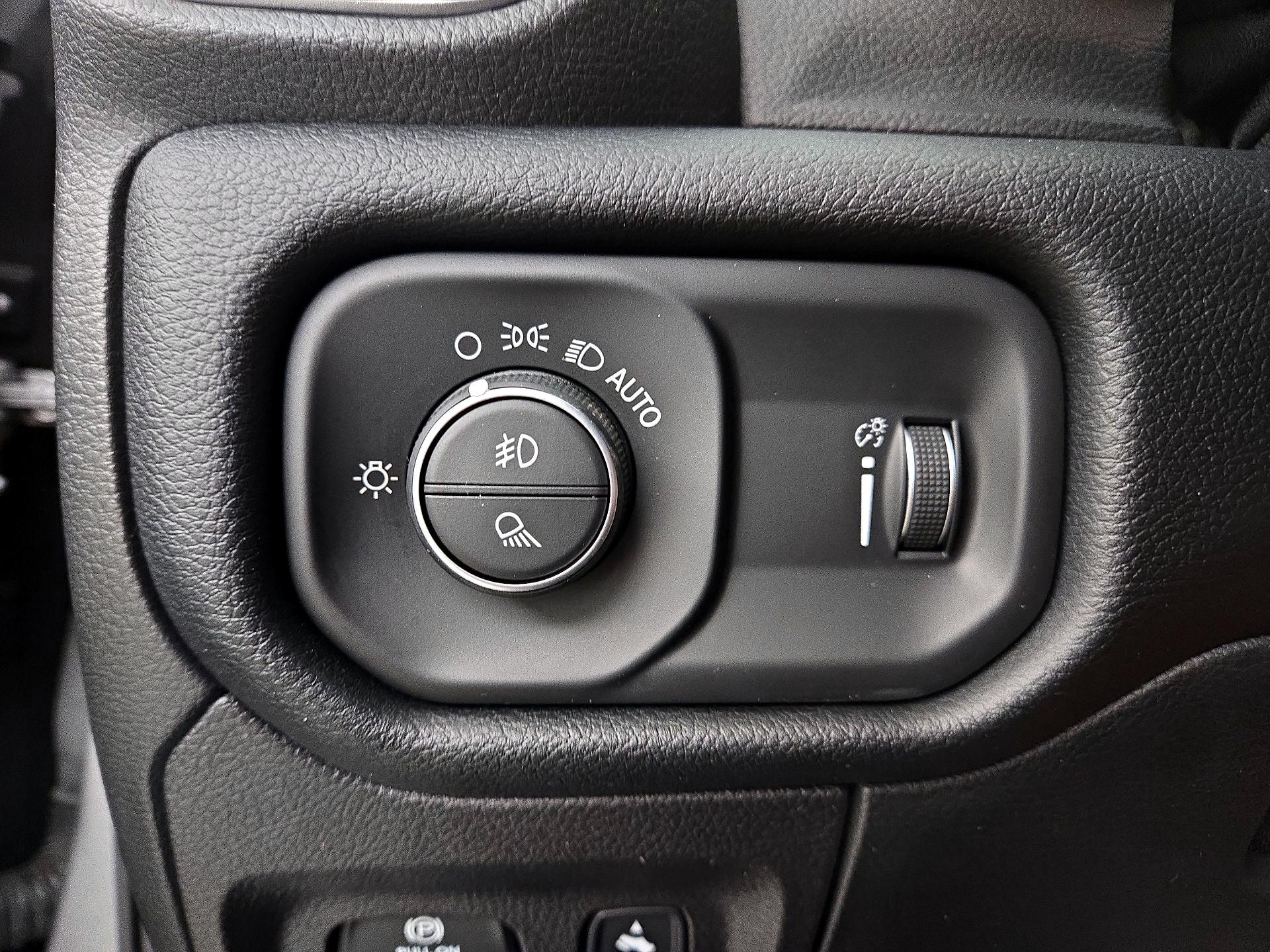 Thumbnail: 2021 RAM 1500 - 13