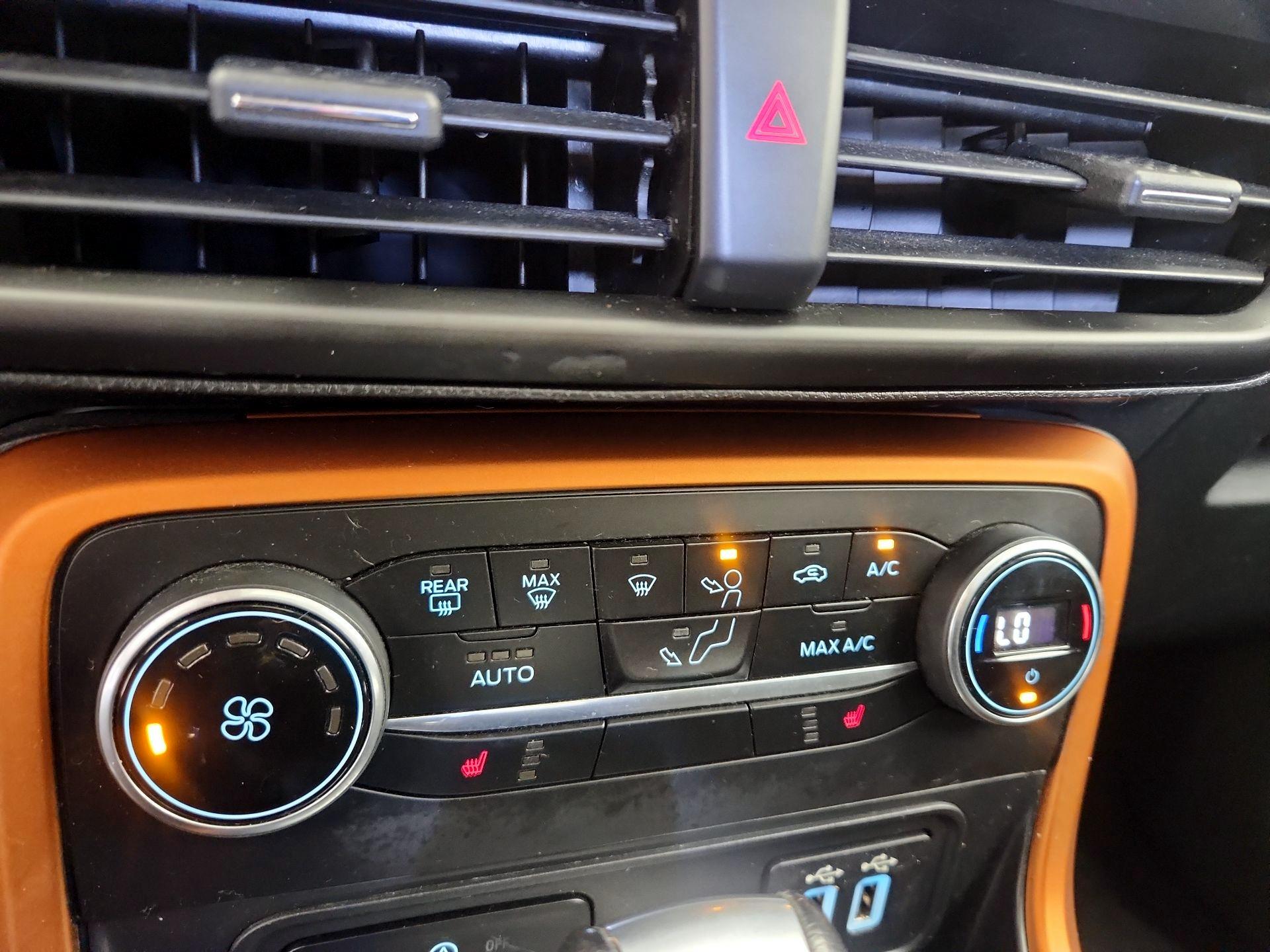 Thumbnail: 2021 Ford EcoSport - 17