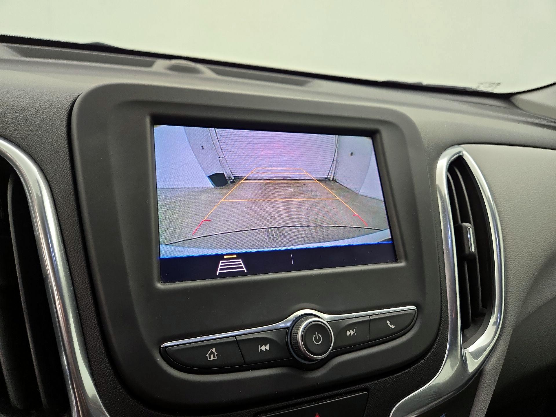 Thumbnail: 2021 Chevrolet Equinox - 14