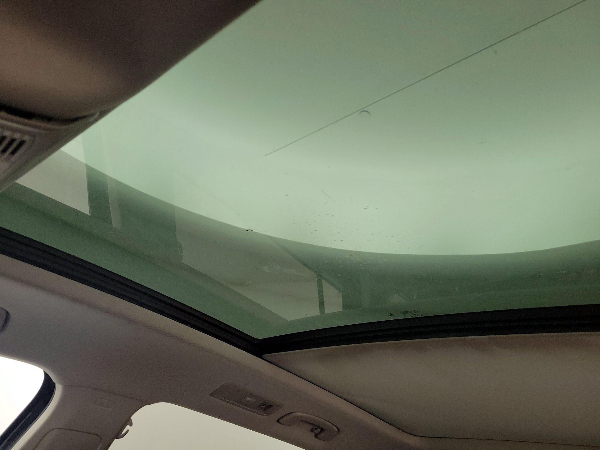 Thumbnail: 2021 Volkswagen Tiguan - 19