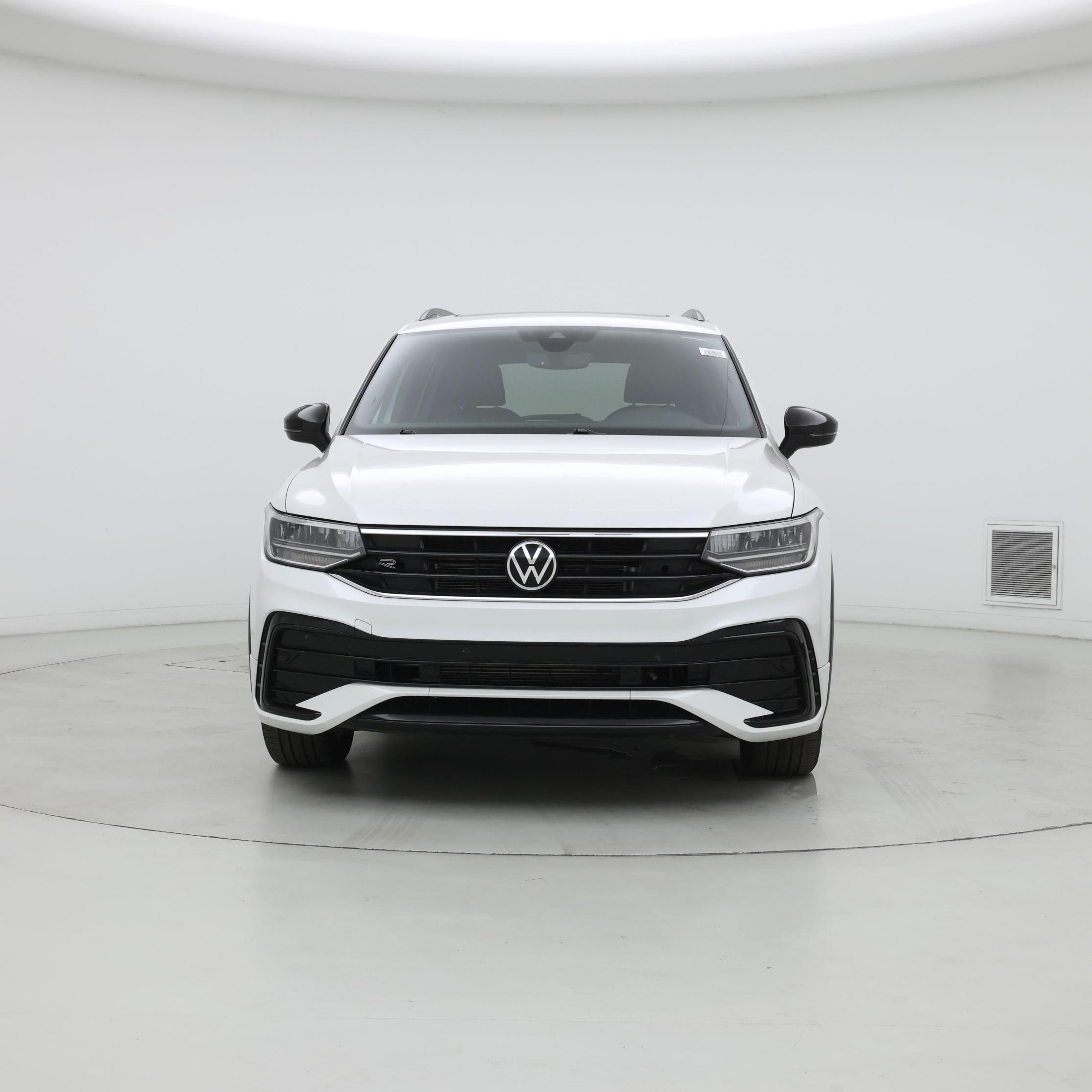 Thumbnail: 2022 Volkswagen Tiguan - 5