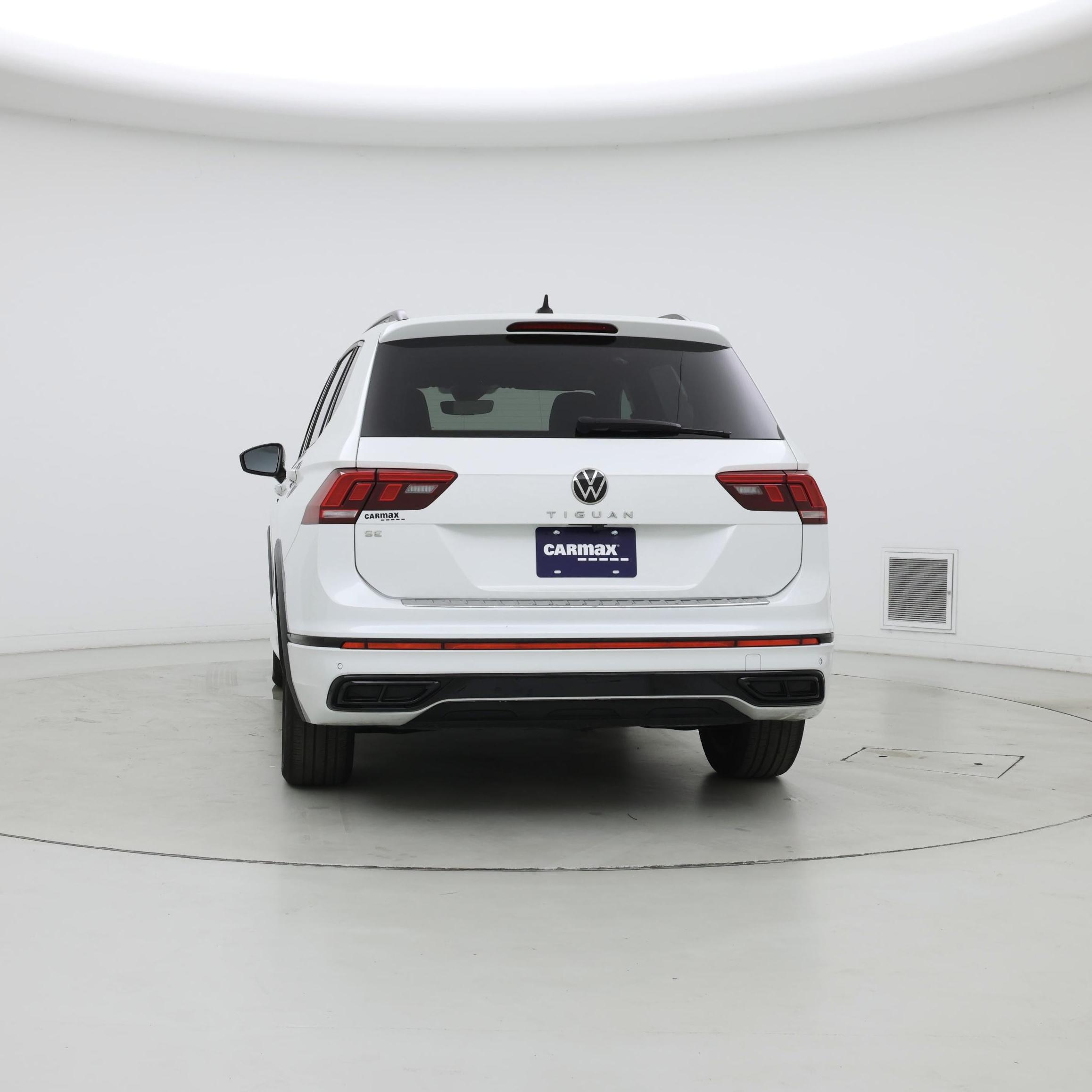 Thumbnail: 2022 Volkswagen Tiguan - 6