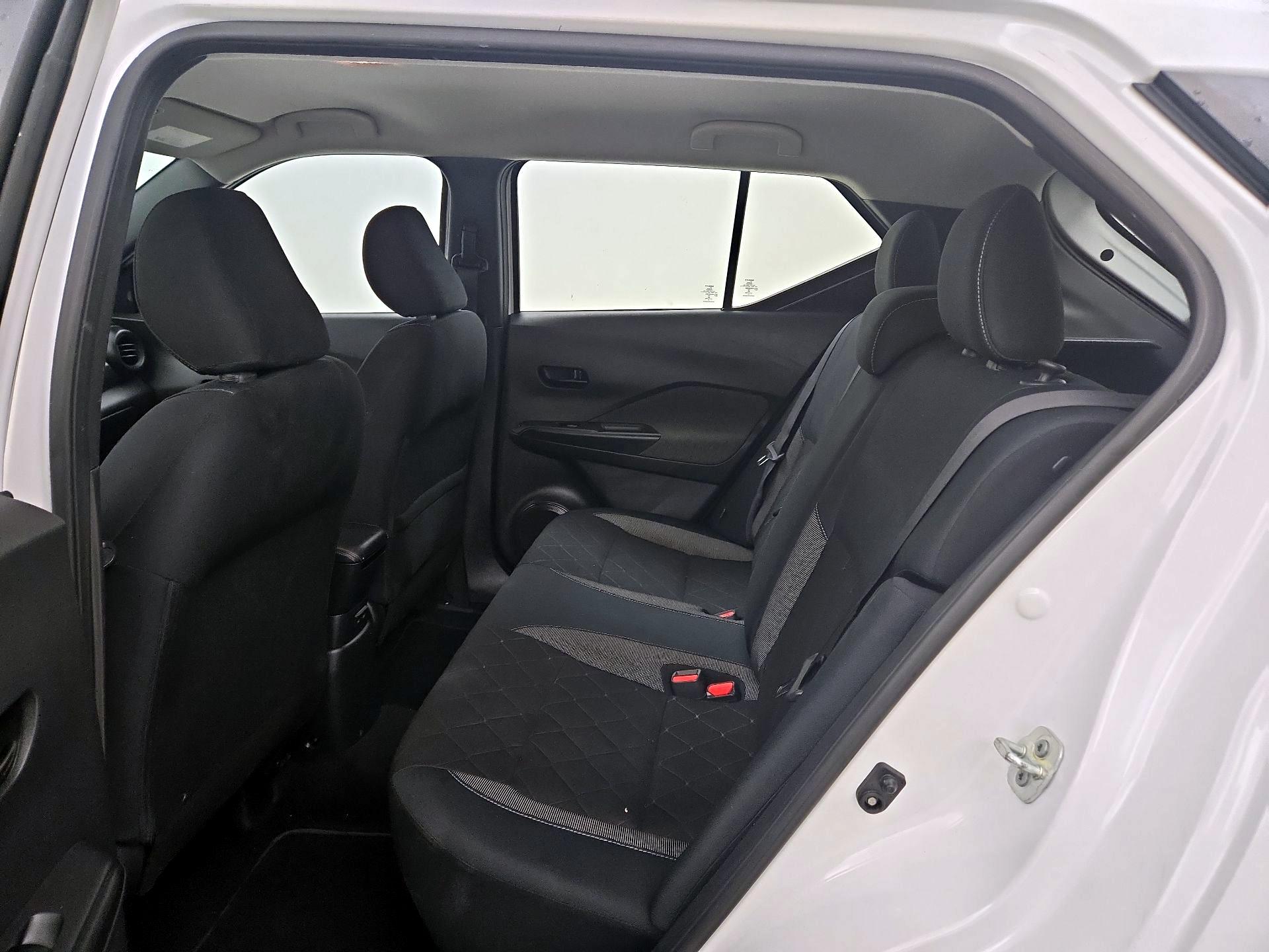 Thumbnail: 2020 Nissan Kicks - 19