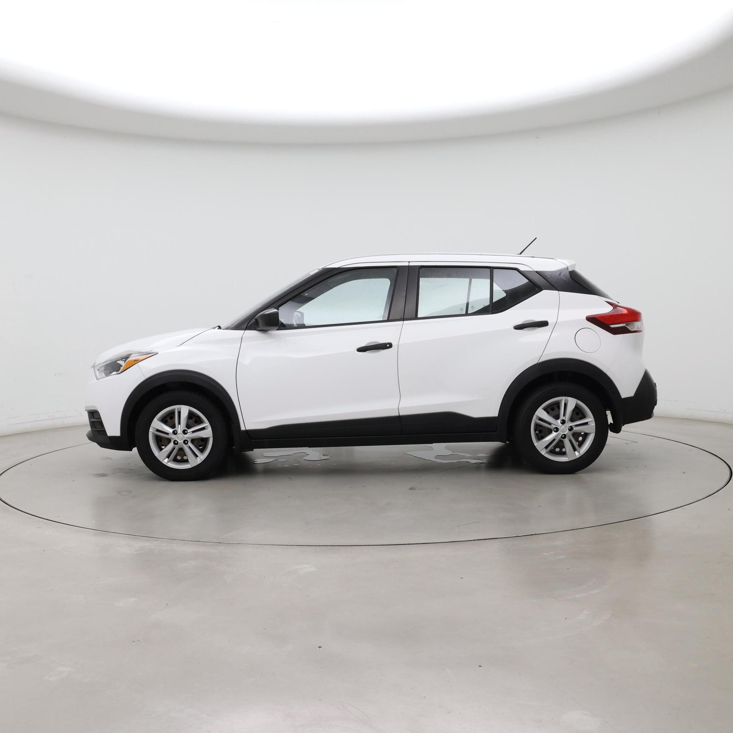 Thumbnail: 2020 Nissan Kicks - 3