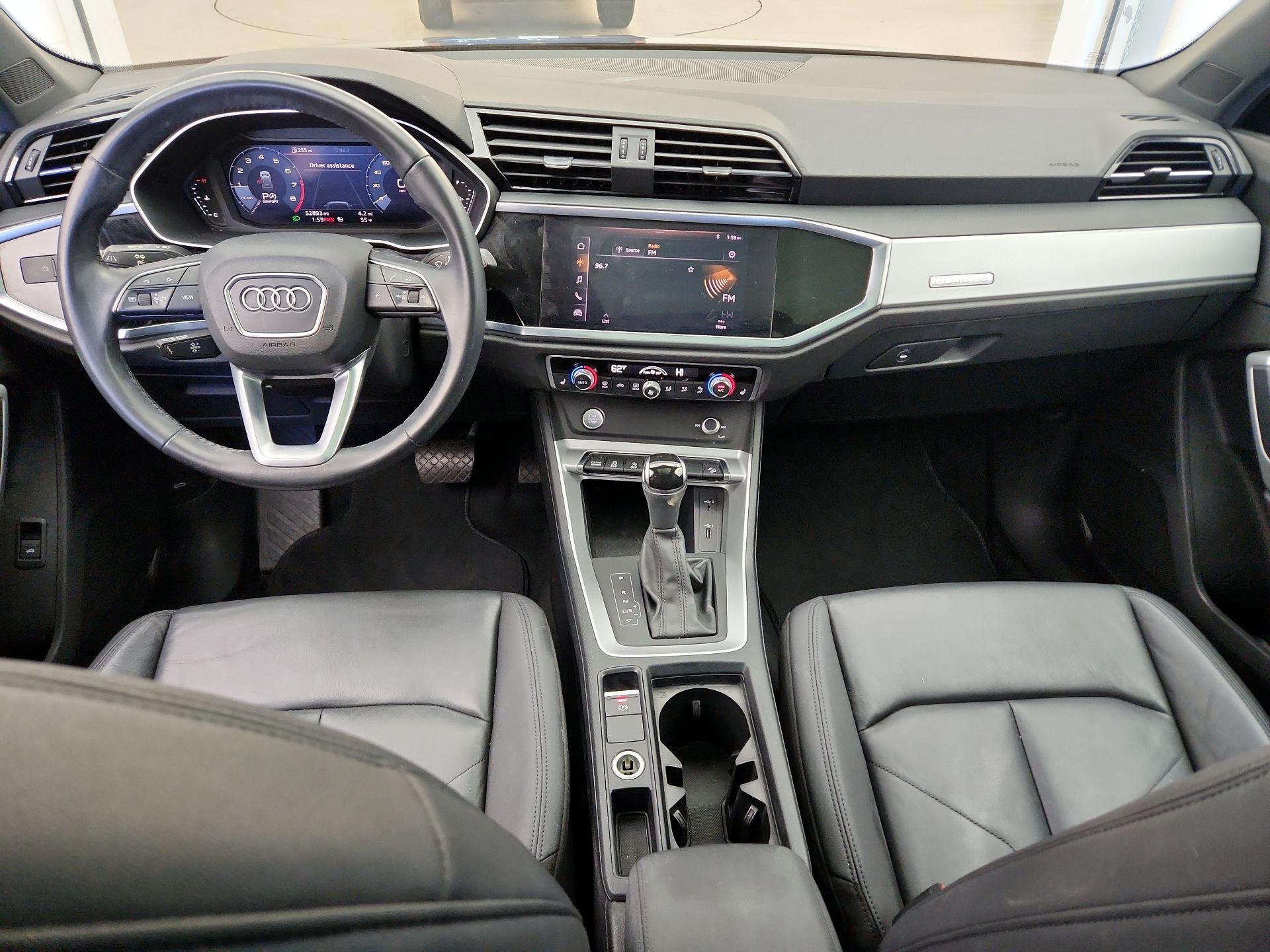 Thumbnail: 2020 Audi Q3 - 9