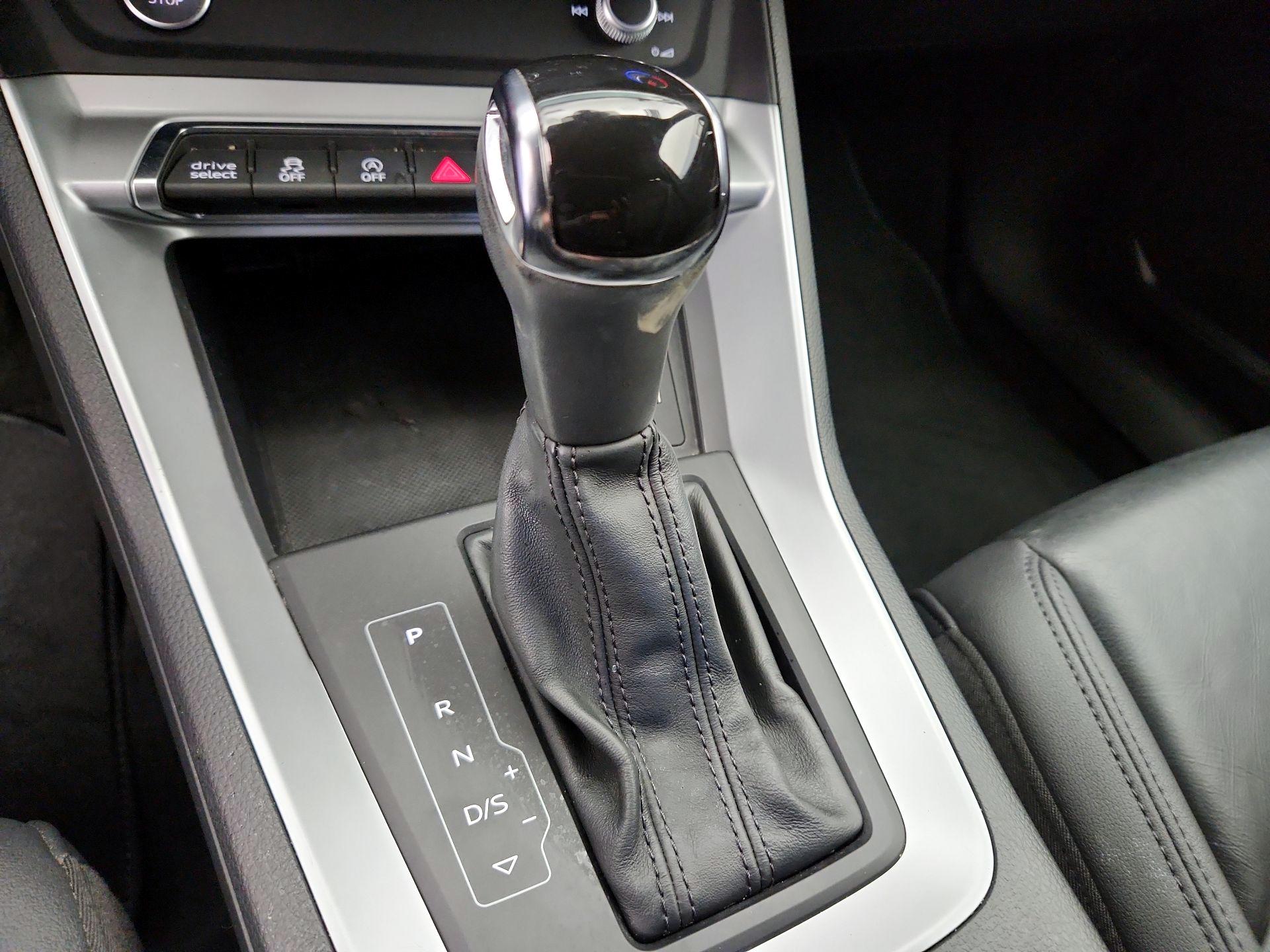 Thumbnail: 2020 Audi Q3 - 17