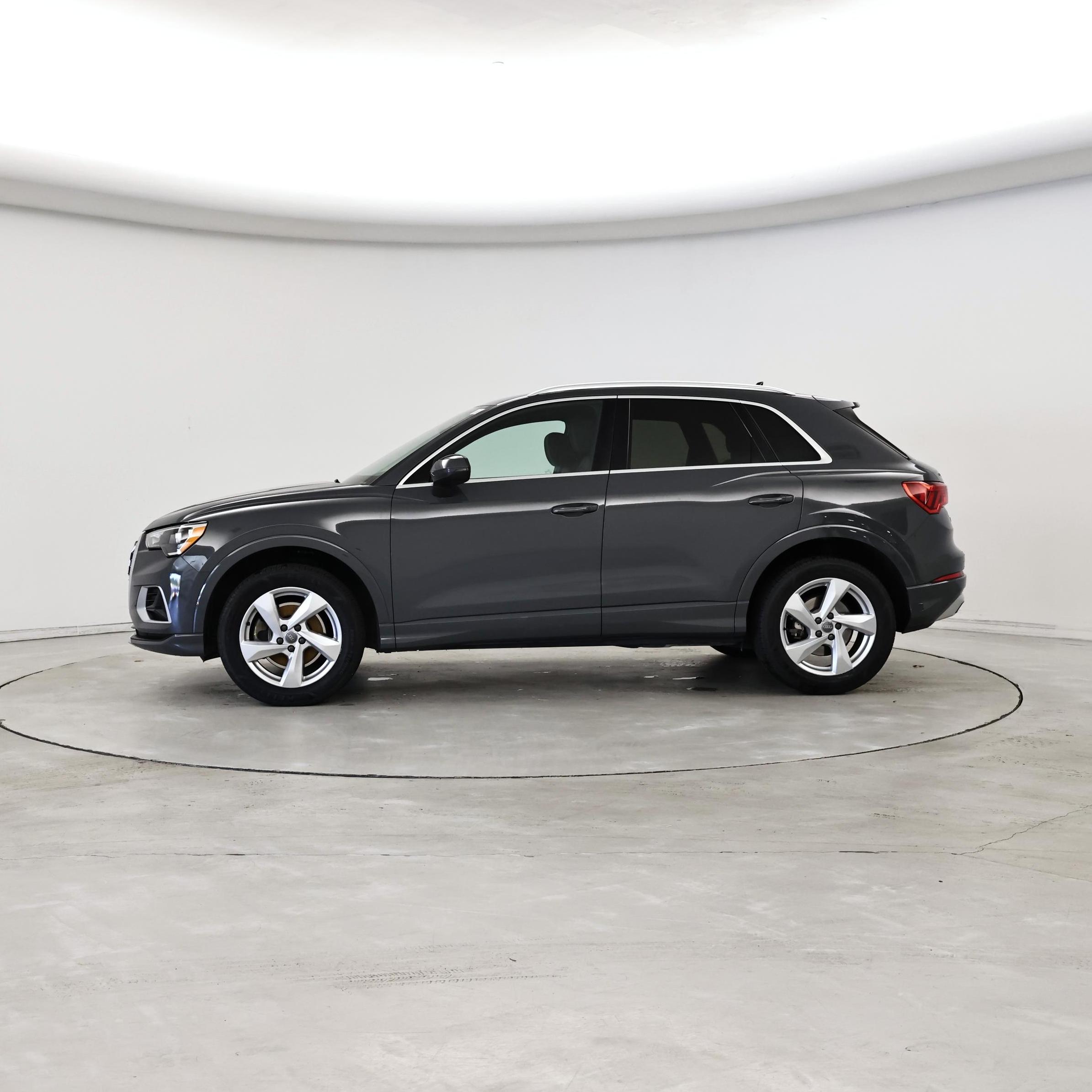 Thumbnail: 2020 Audi Q3 - 3