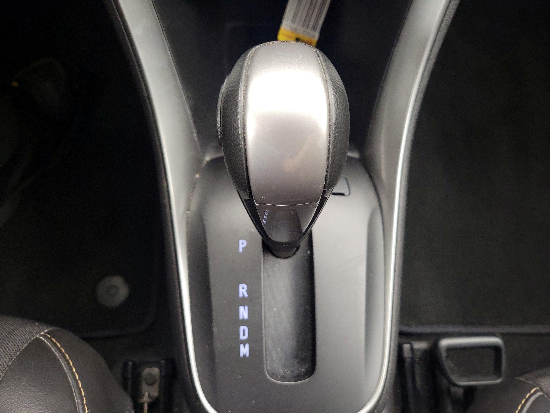Thumbnail: 2020 Chevrolet Trax - 17