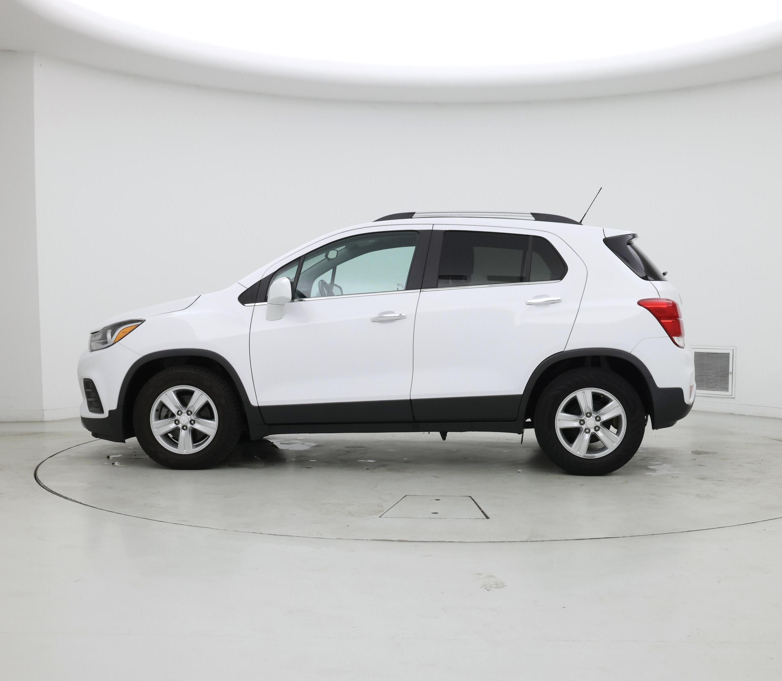 Thumbnail: 2020 Chevrolet Trax - 3
