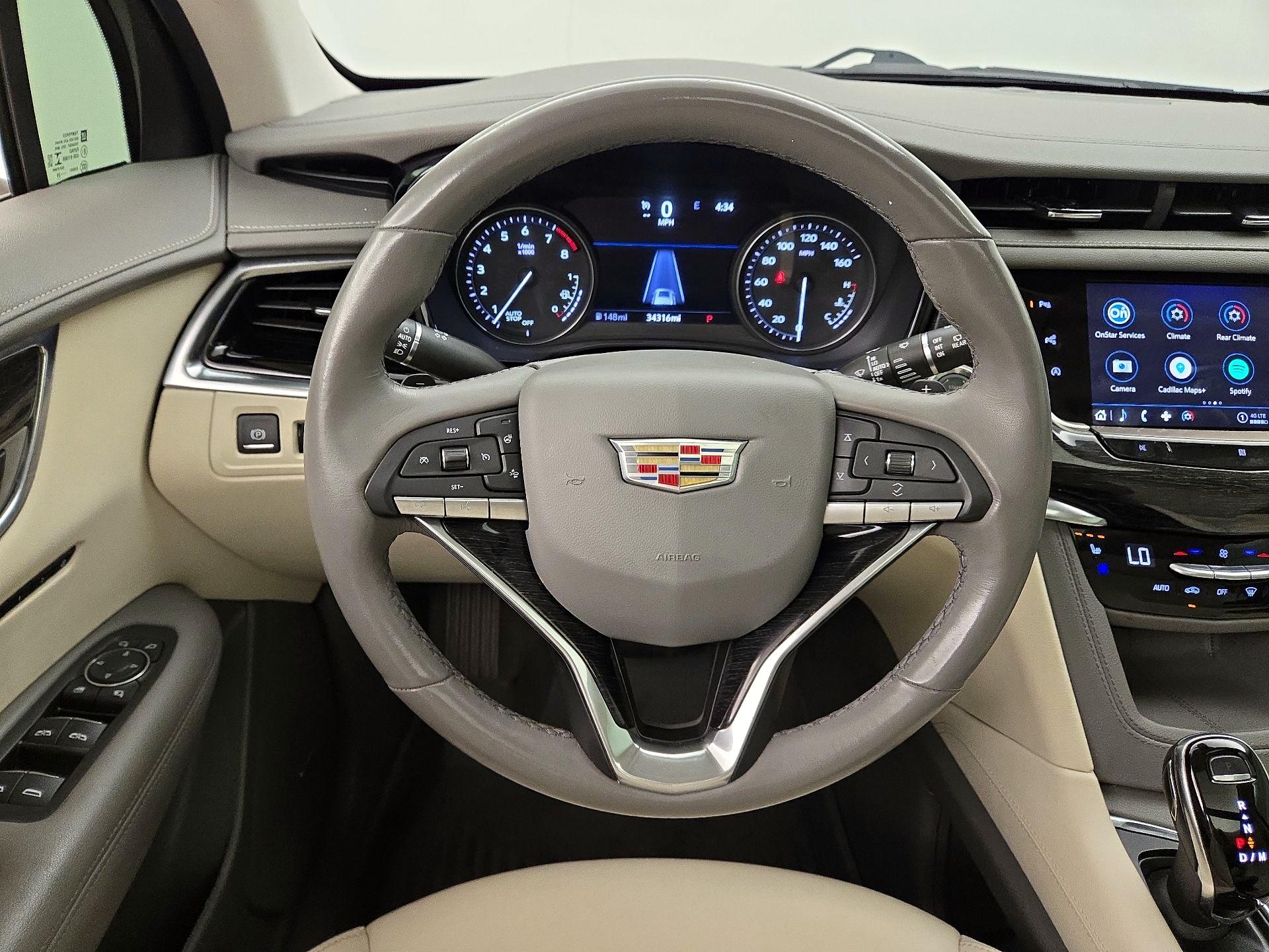 Thumbnail: 2021 Cadillac XT6 - 10