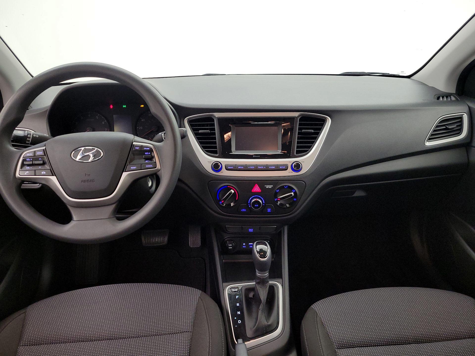 Thumbnail: 2022 Hyundai Accent - 9