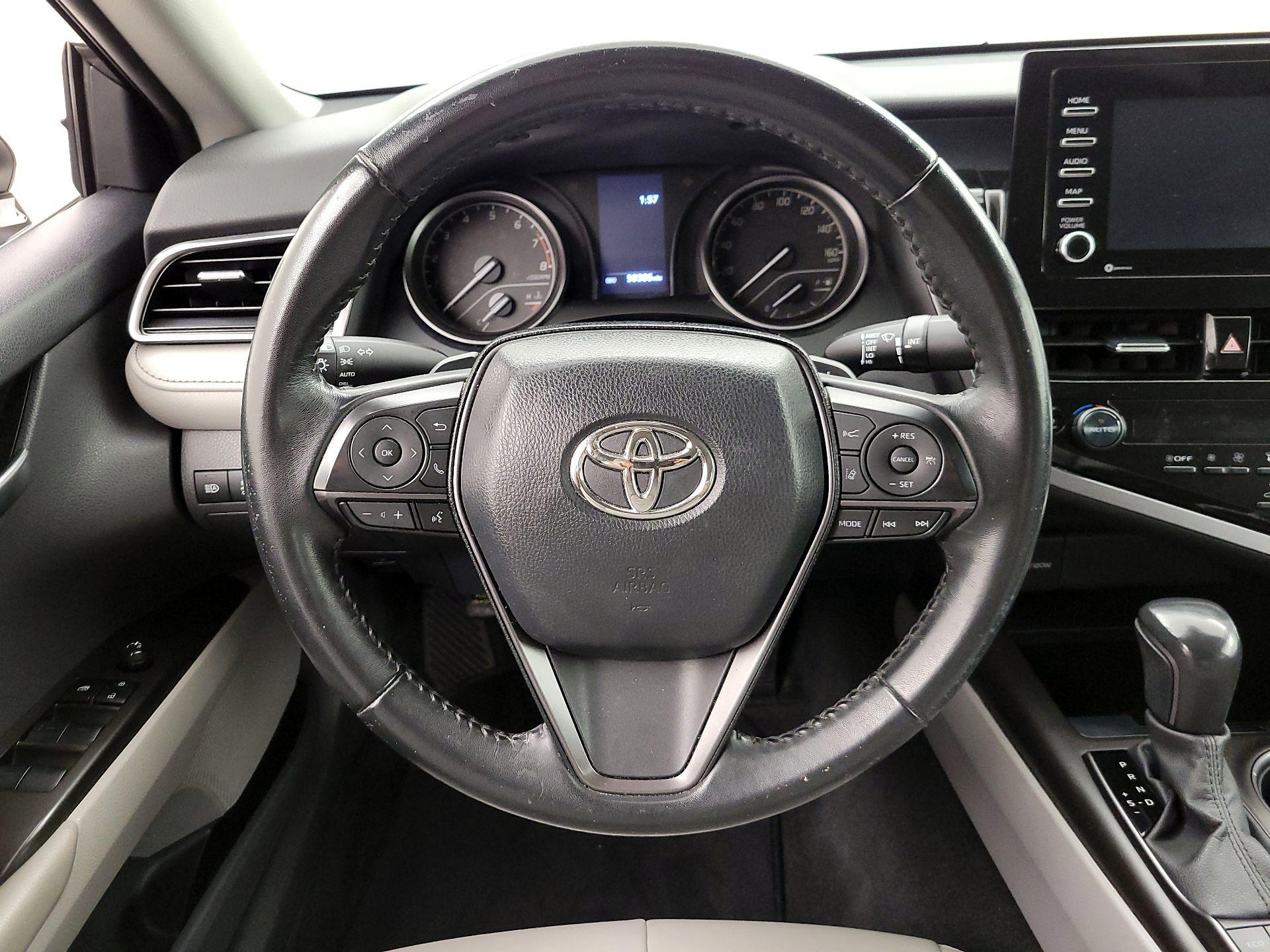 Thumbnail: 2023 Toyota Camry - 10