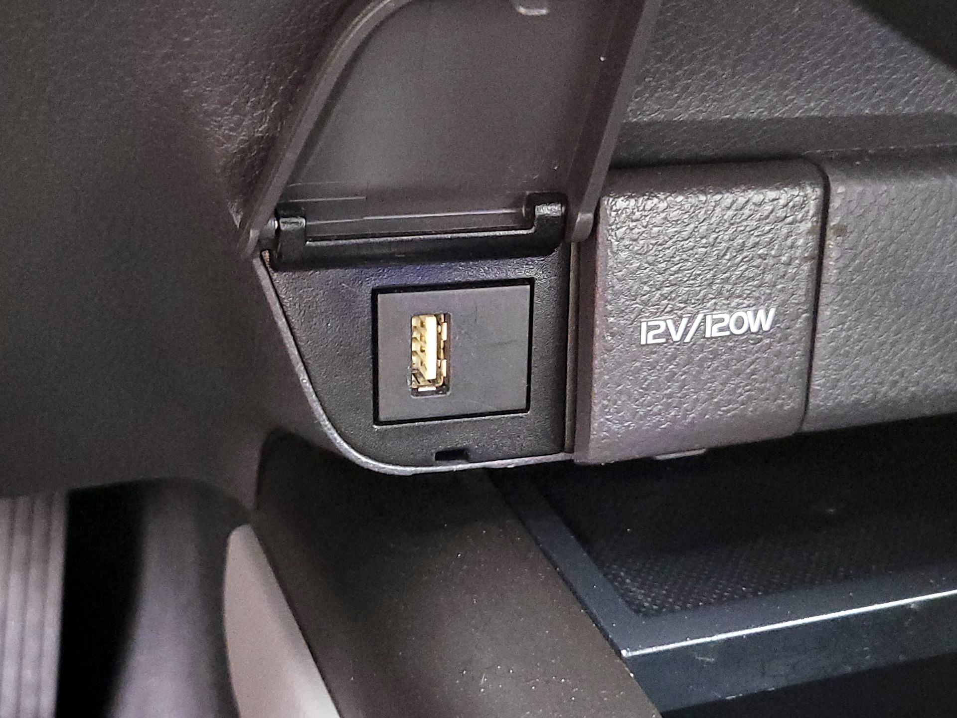 Thumbnail: 2023 Toyota Camry - 18