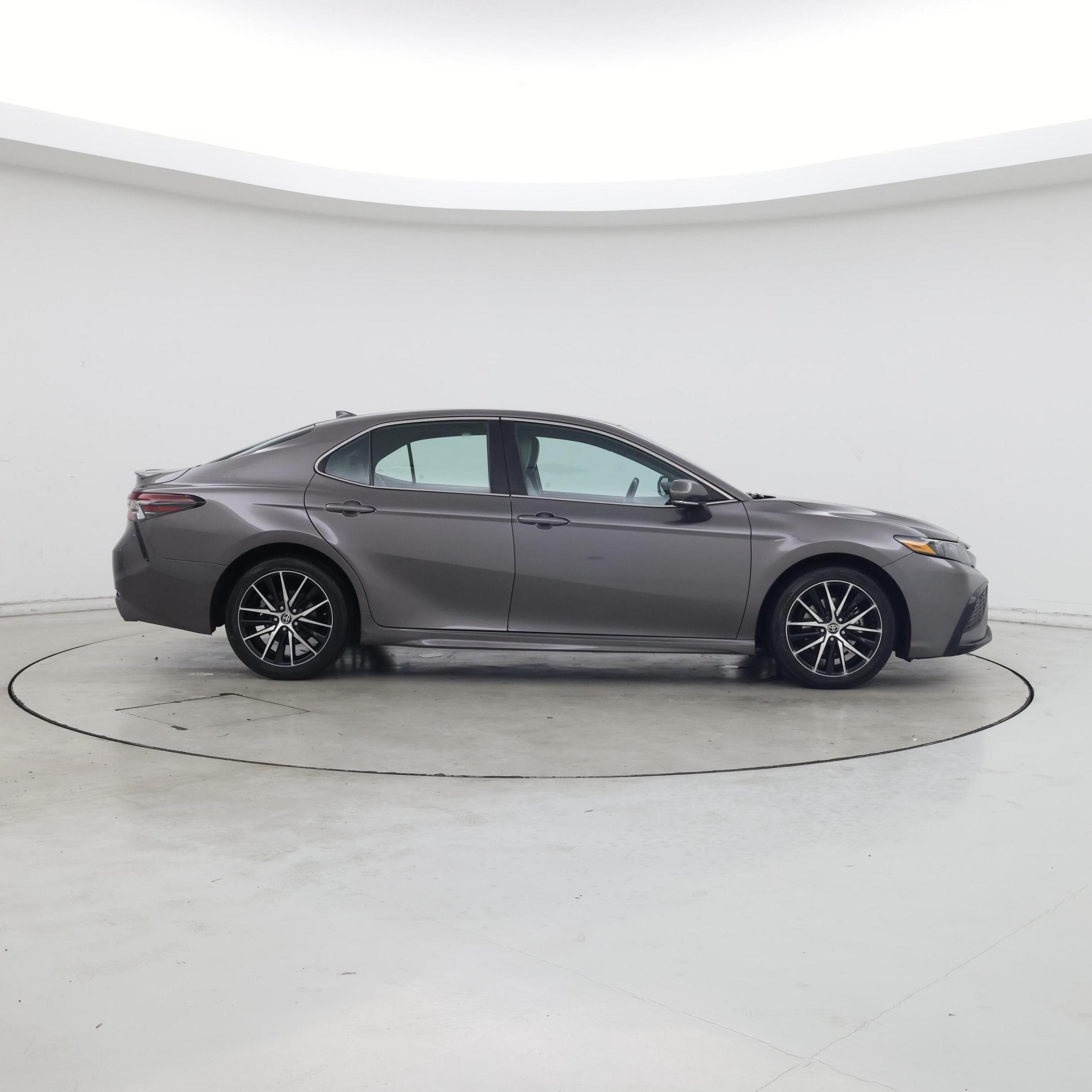 Thumbnail: 2023 Toyota Camry - 7