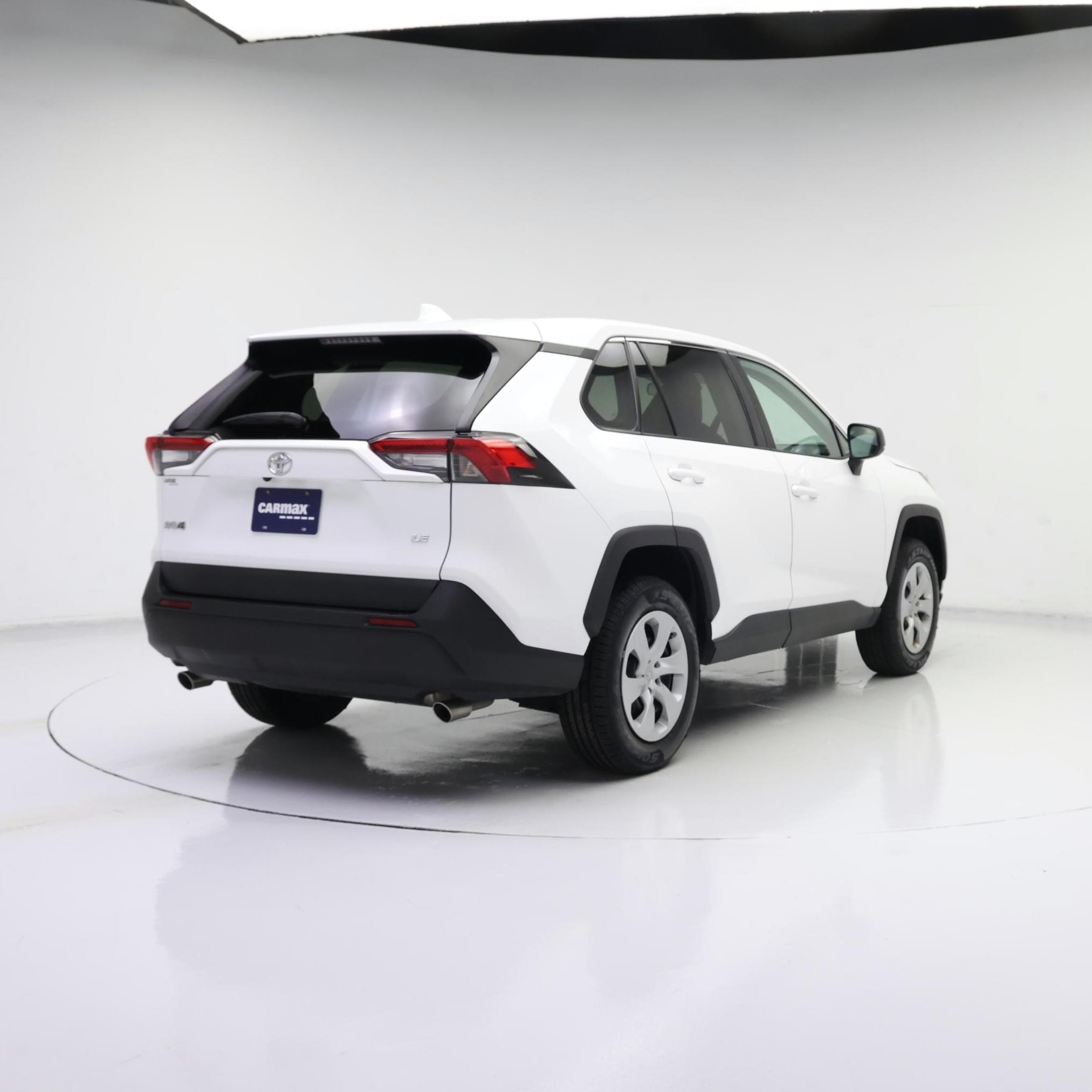 Thumbnail: 2024 Toyota RAV4 - 8