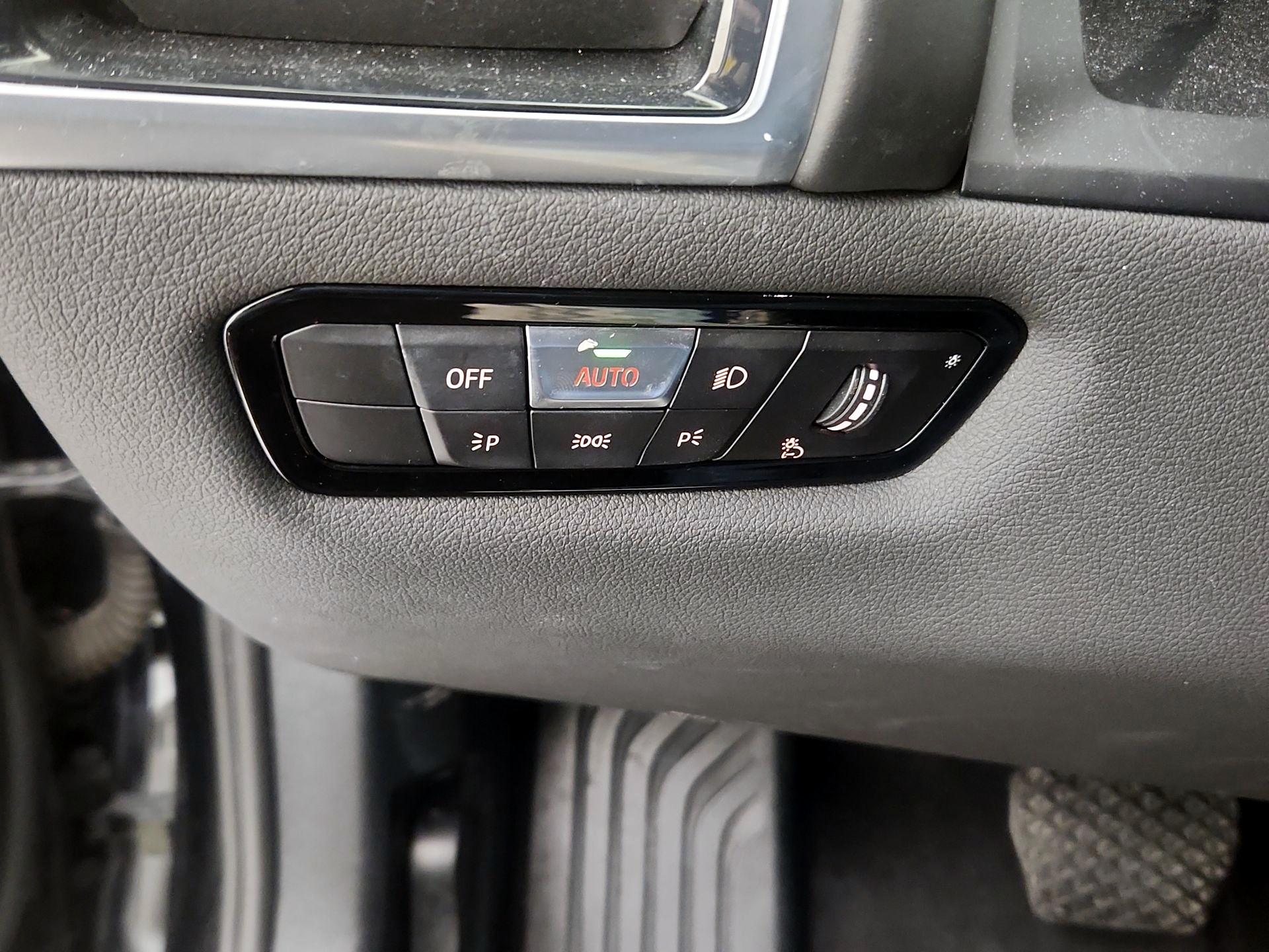 Thumbnail: 2020 BMW 8 Series - 13