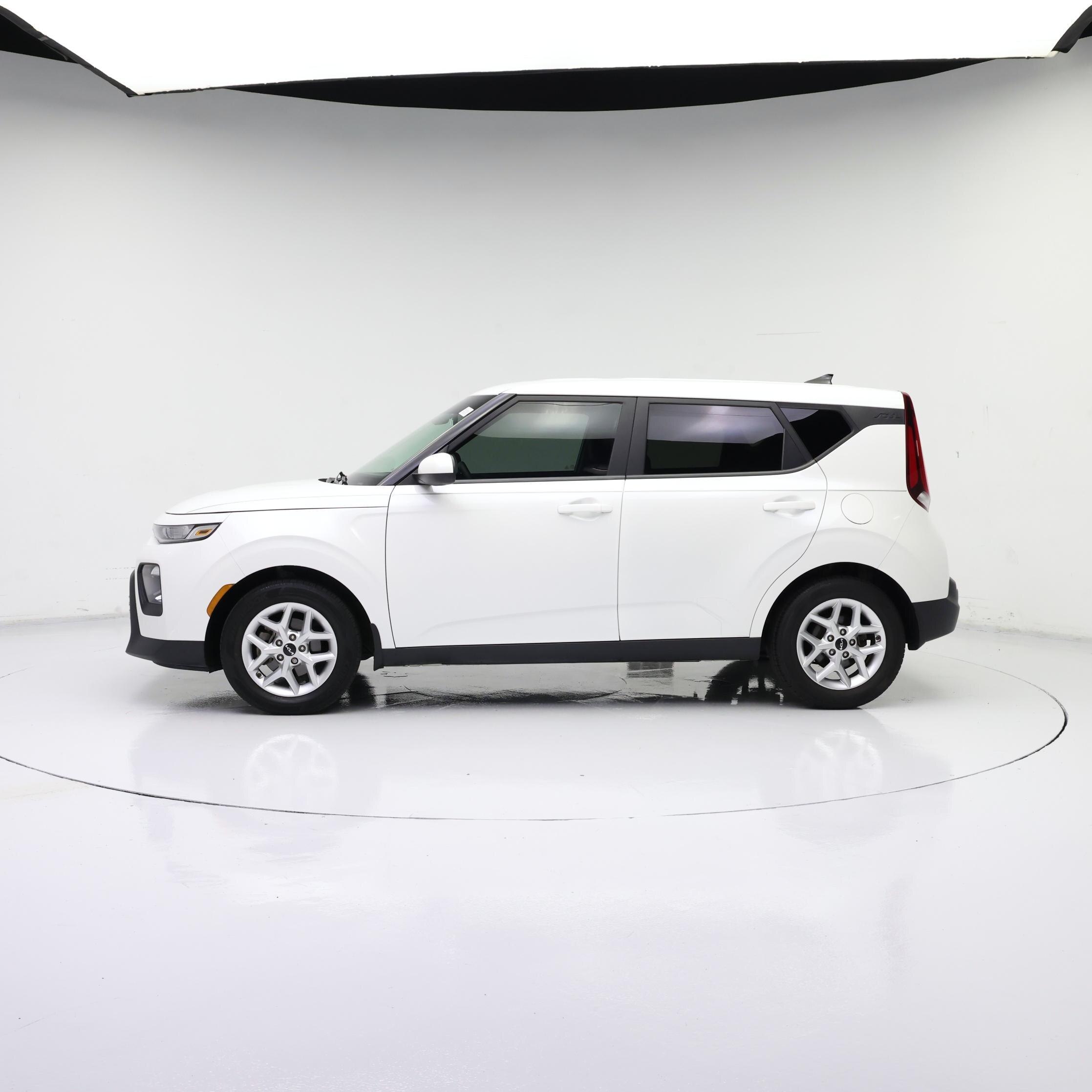 Thumbnail: 2022 Kia Soul - 3