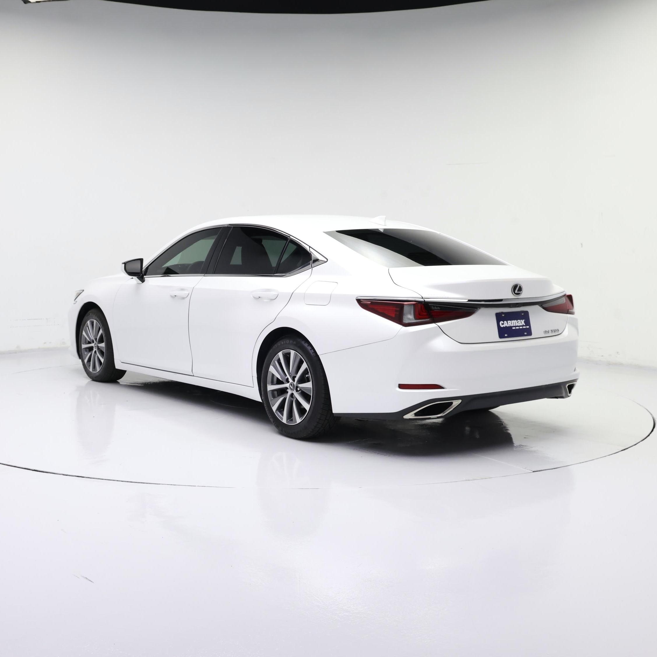 Thumbnail: 2021 Lexus ES - 2
