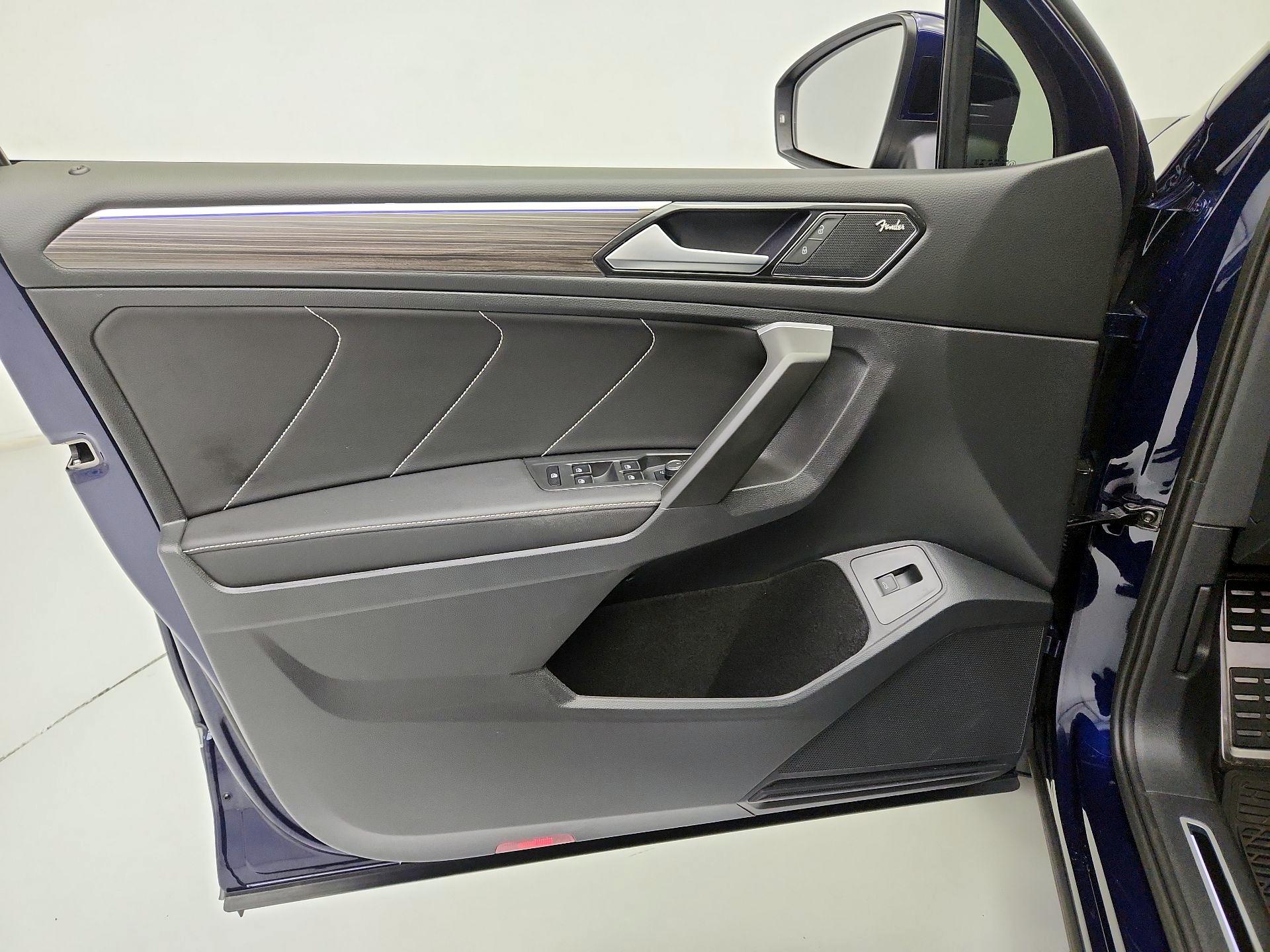 Thumbnail: 2024 Volkswagen Tiguan - 12