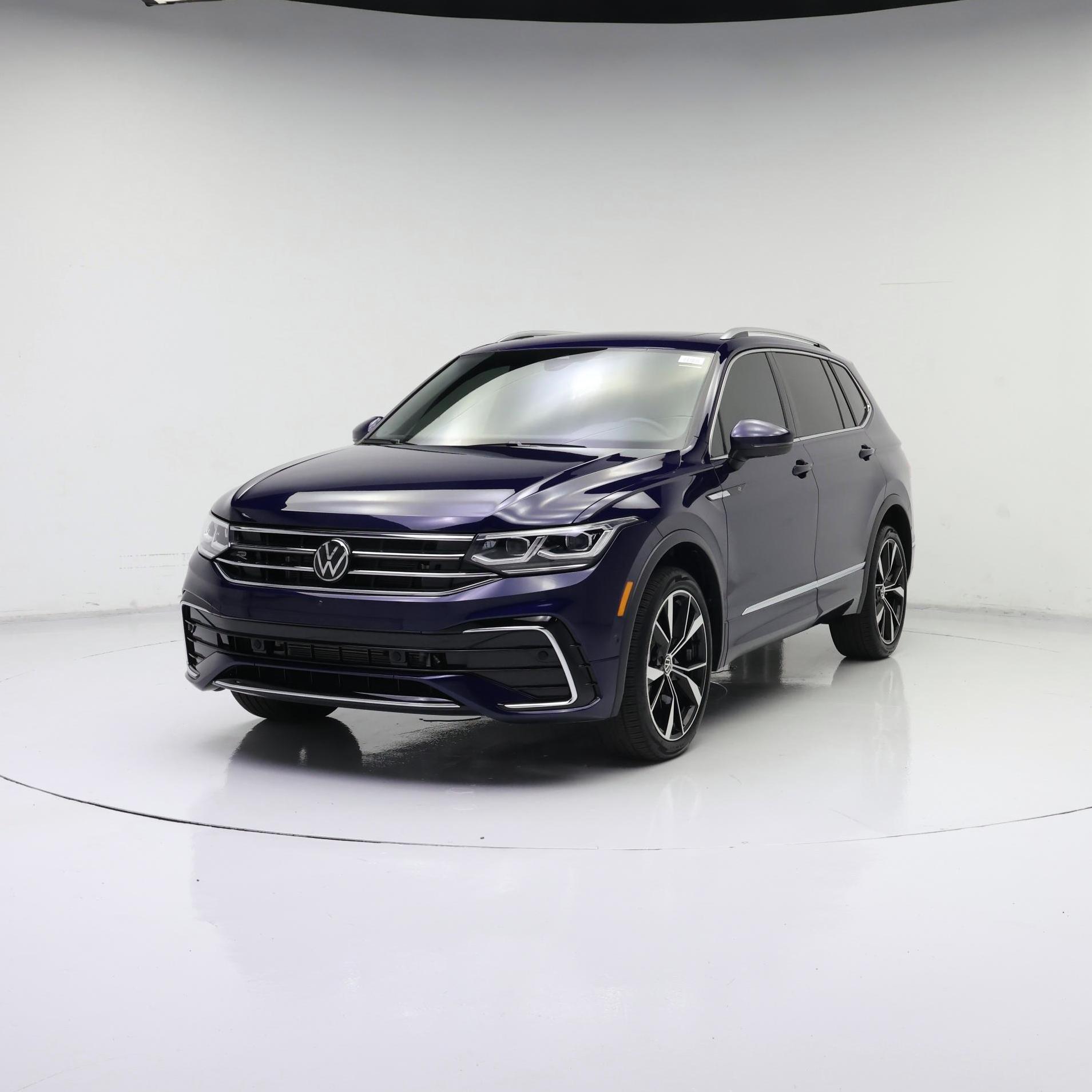 Thumbnail: 2024 Volkswagen Tiguan - 4