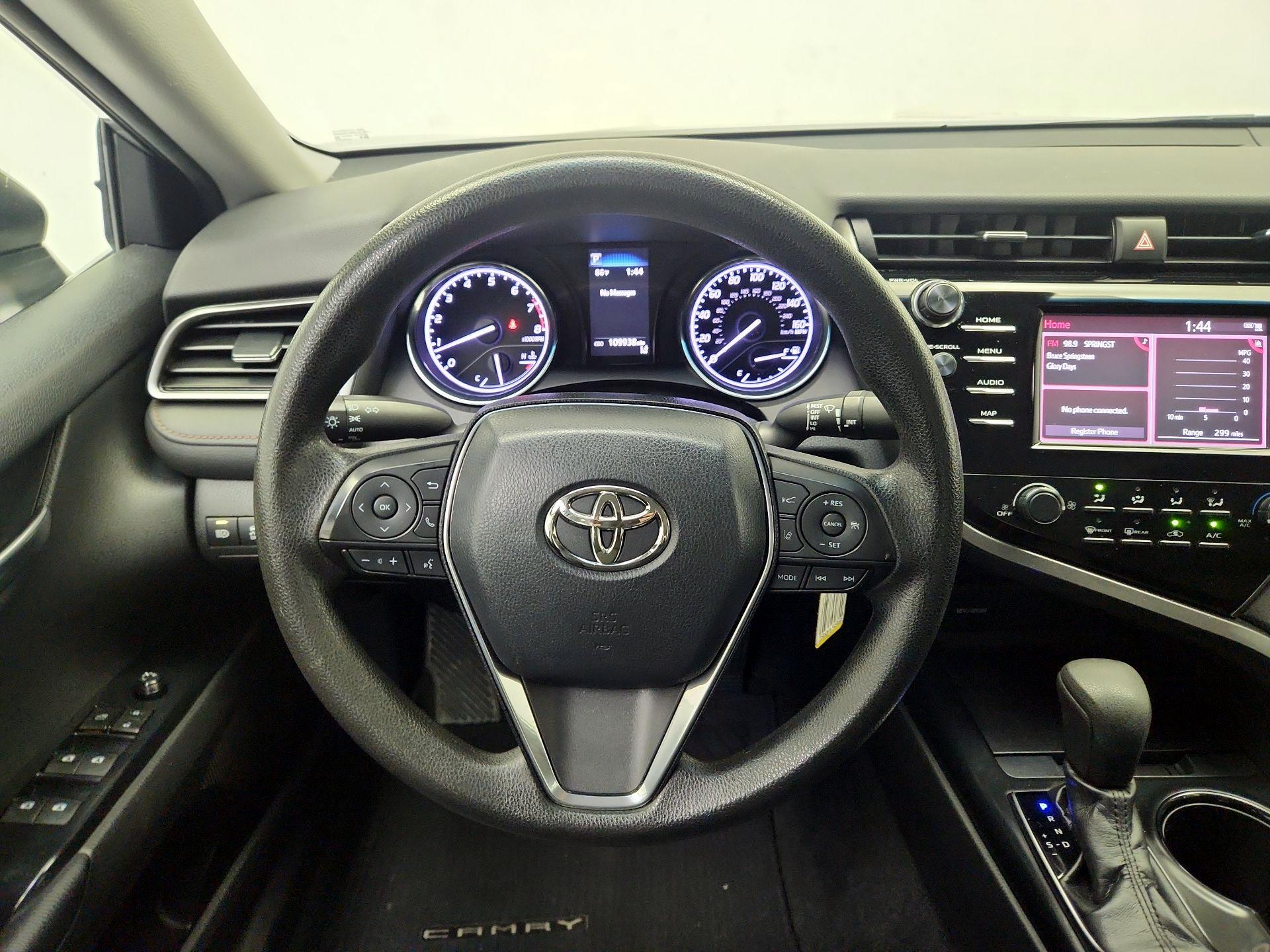 Thumbnail: 2019 Toyota Camry - 10