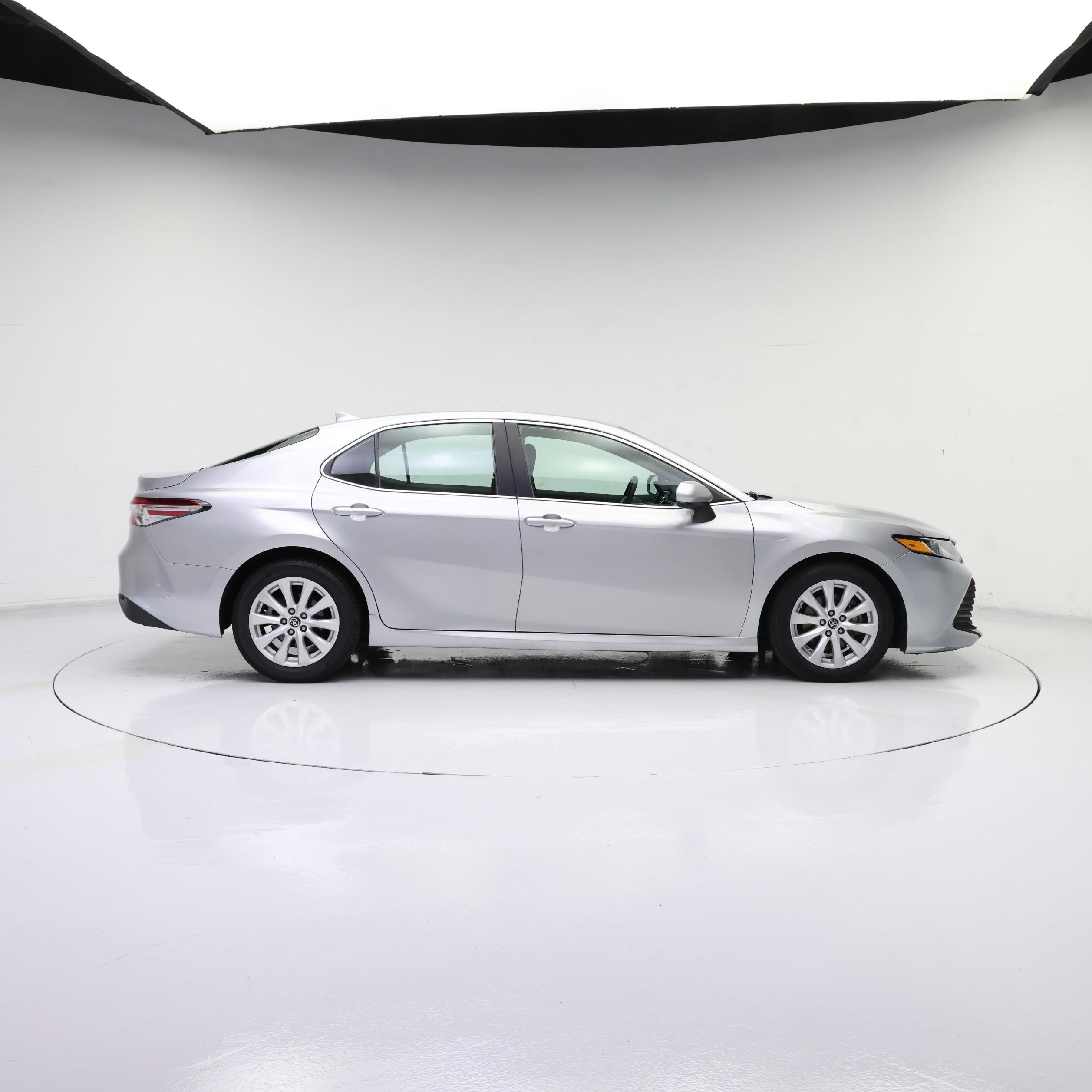 Thumbnail: 2019 Toyota Camry - 7