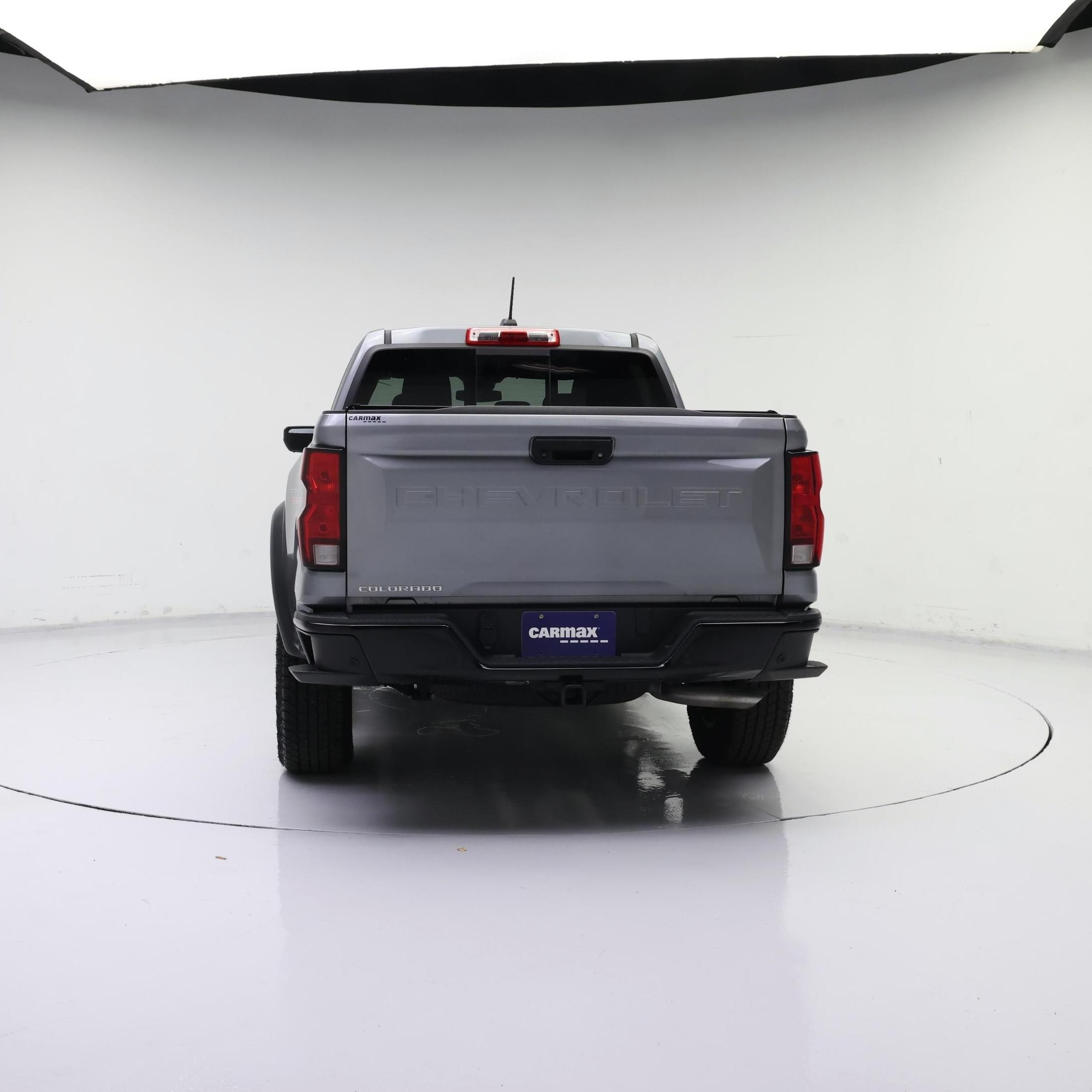 Thumbnail: 2023 Chevrolet Colorado - 6