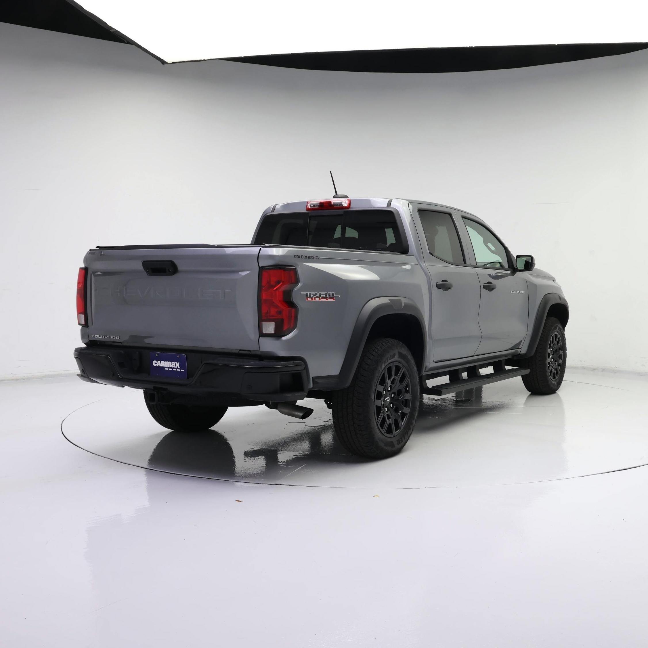 Thumbnail: 2023 Chevrolet Colorado - 8