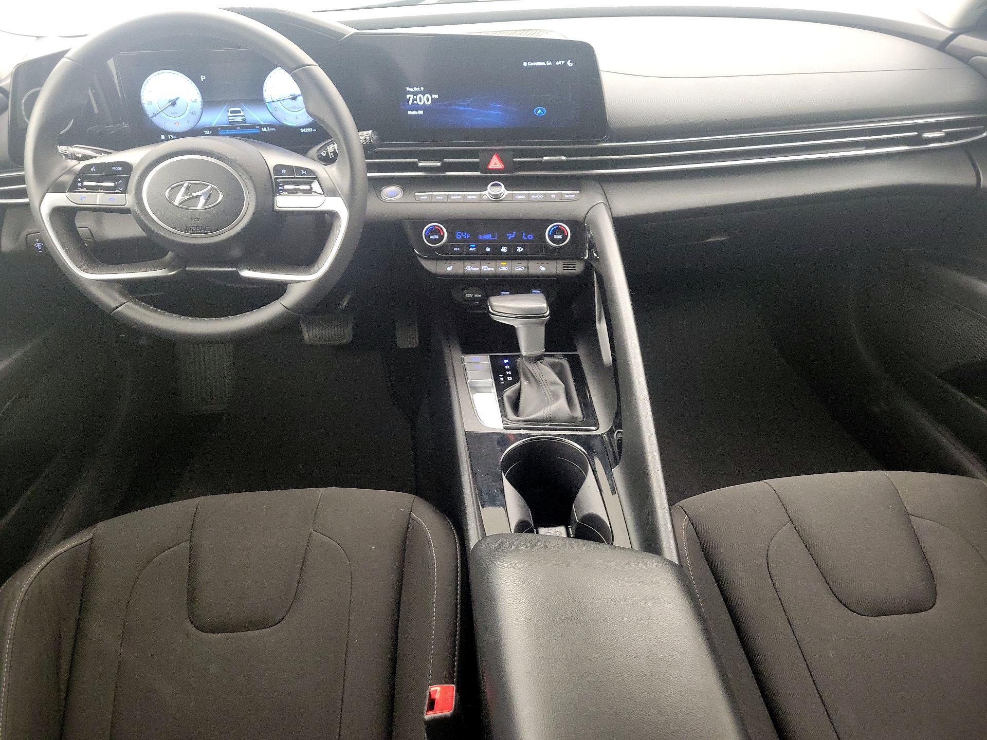 Thumbnail: 2023 Hyundai Elantra - 9
