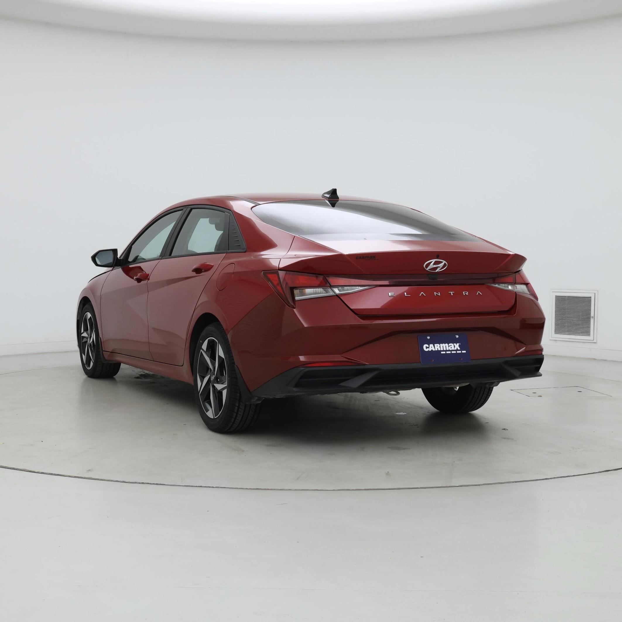Thumbnail: 2023 Hyundai Elantra - 2