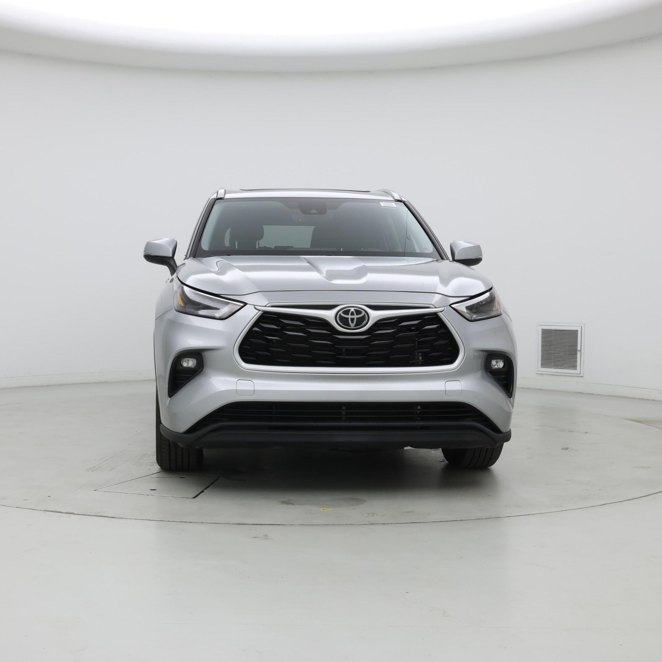 Thumbnail: 2023 Toyota Highlander - 5