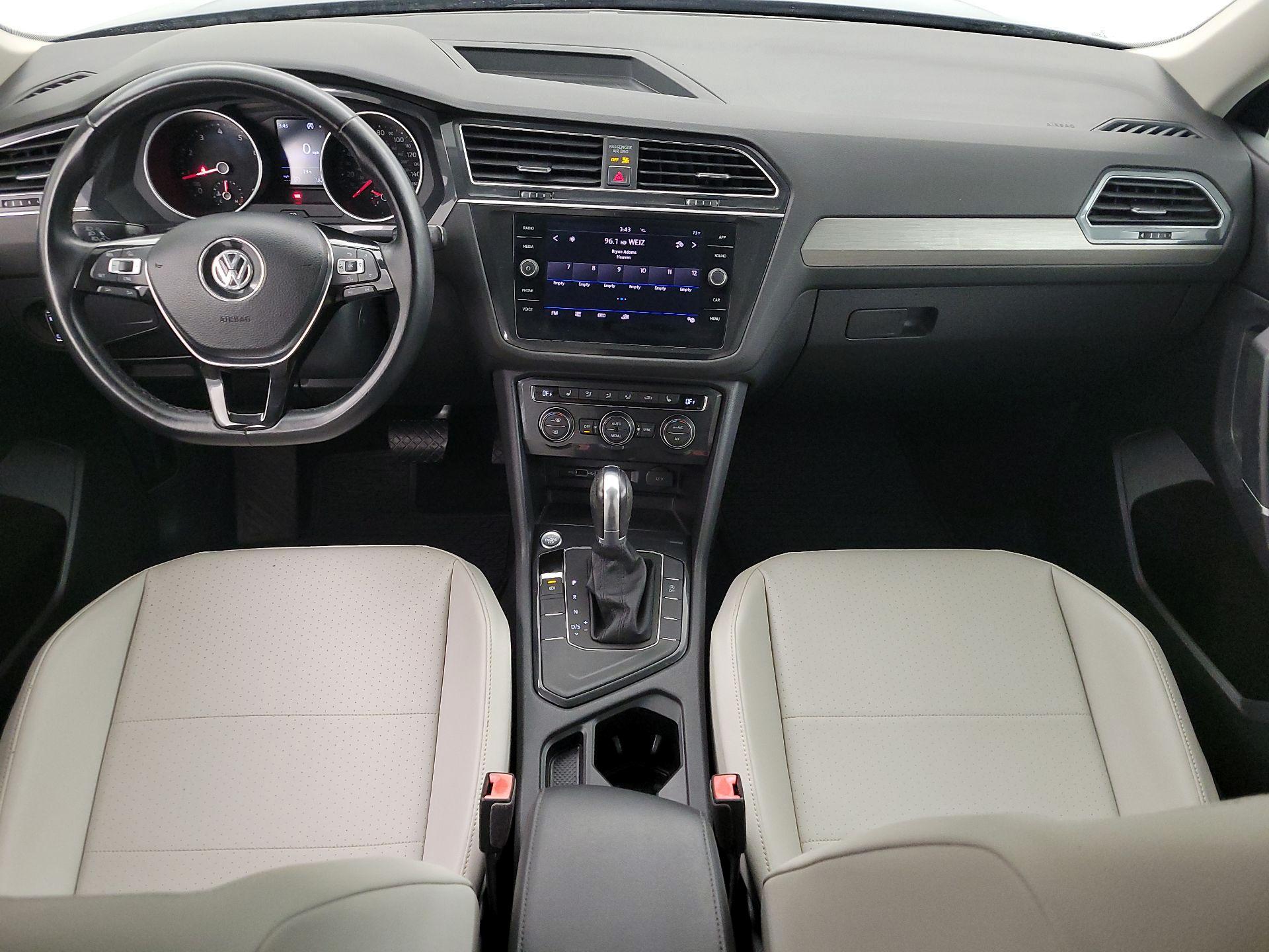 Thumbnail: 2018 Volkswagen Tiguan - 9