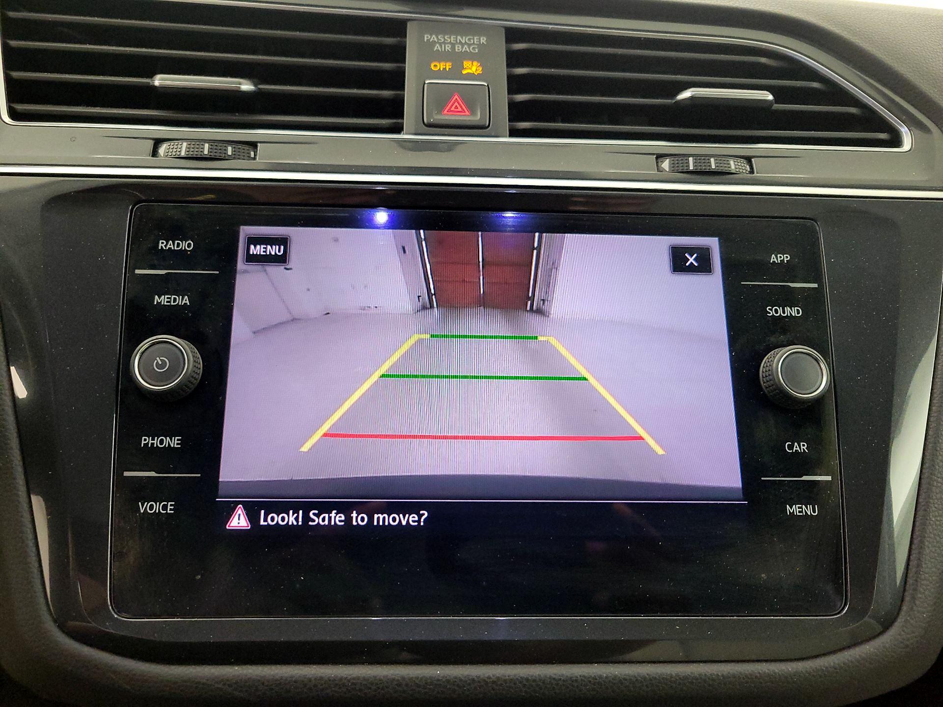 Thumbnail: 2018 Volkswagen Tiguan - 14