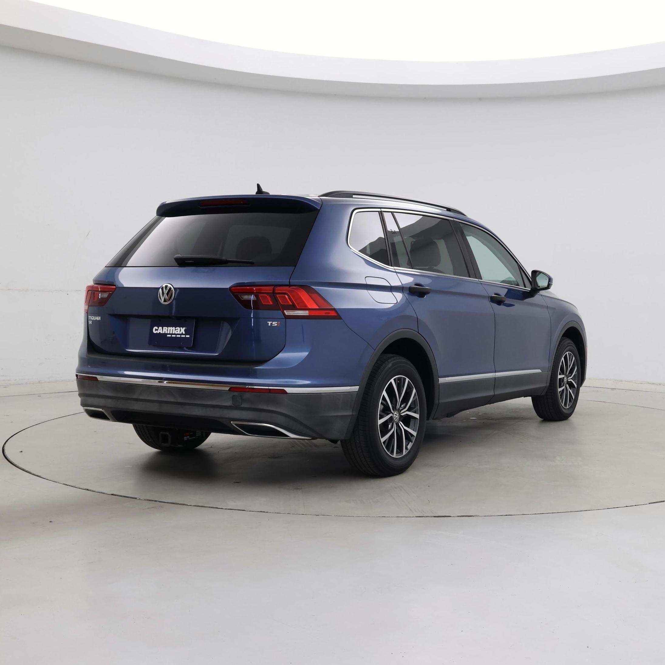 Thumbnail: 2018 Volkswagen Tiguan - 8