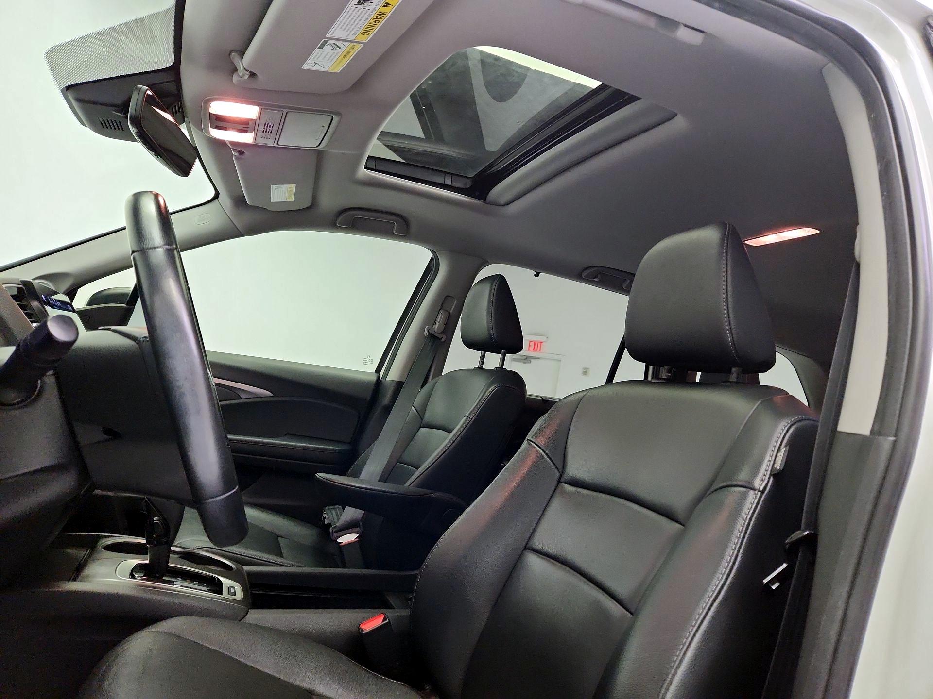 Thumbnail: 2020 Honda Pilot - 19
