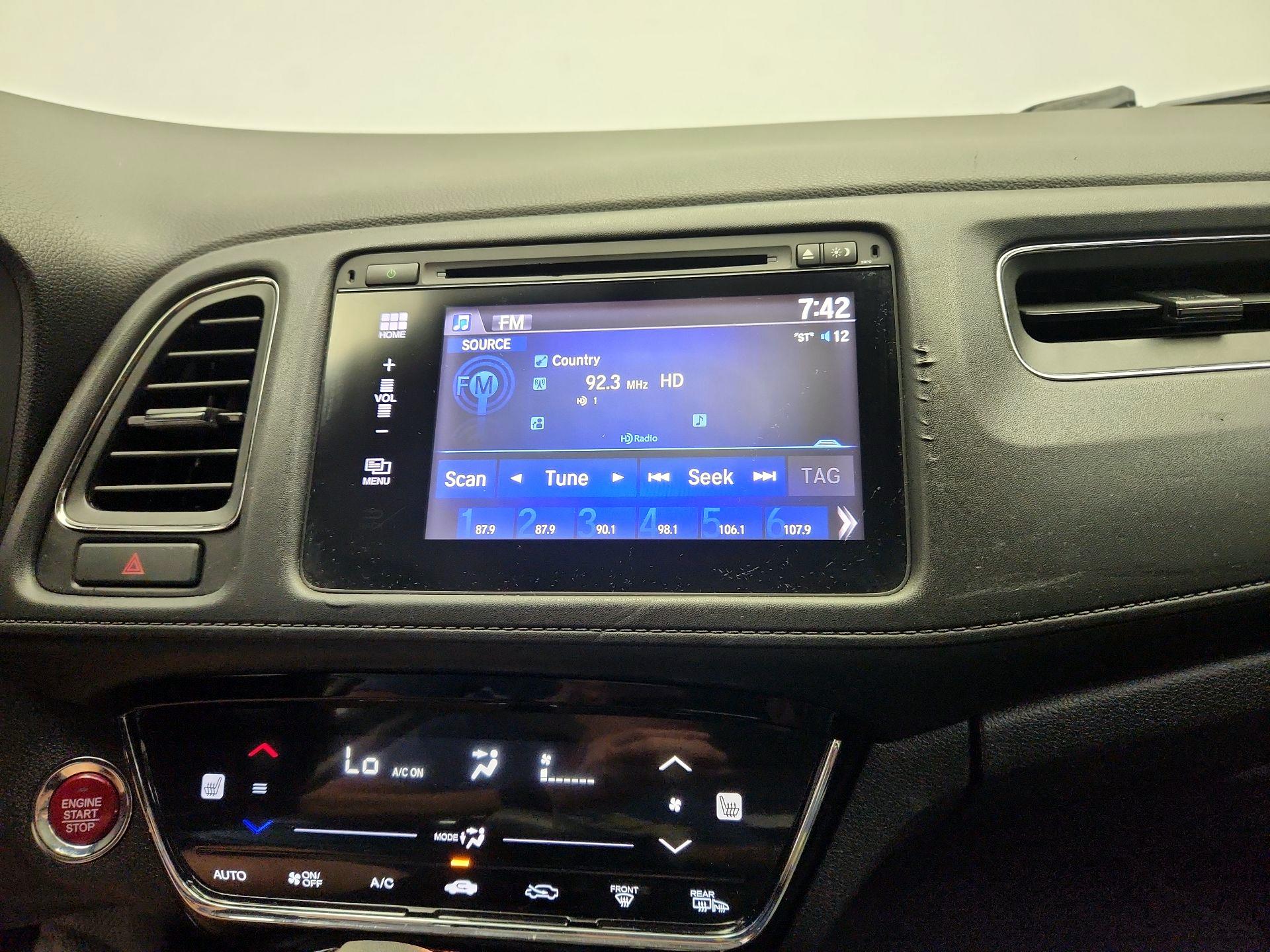 Thumbnail: 2016 Honda HR-V - 16
