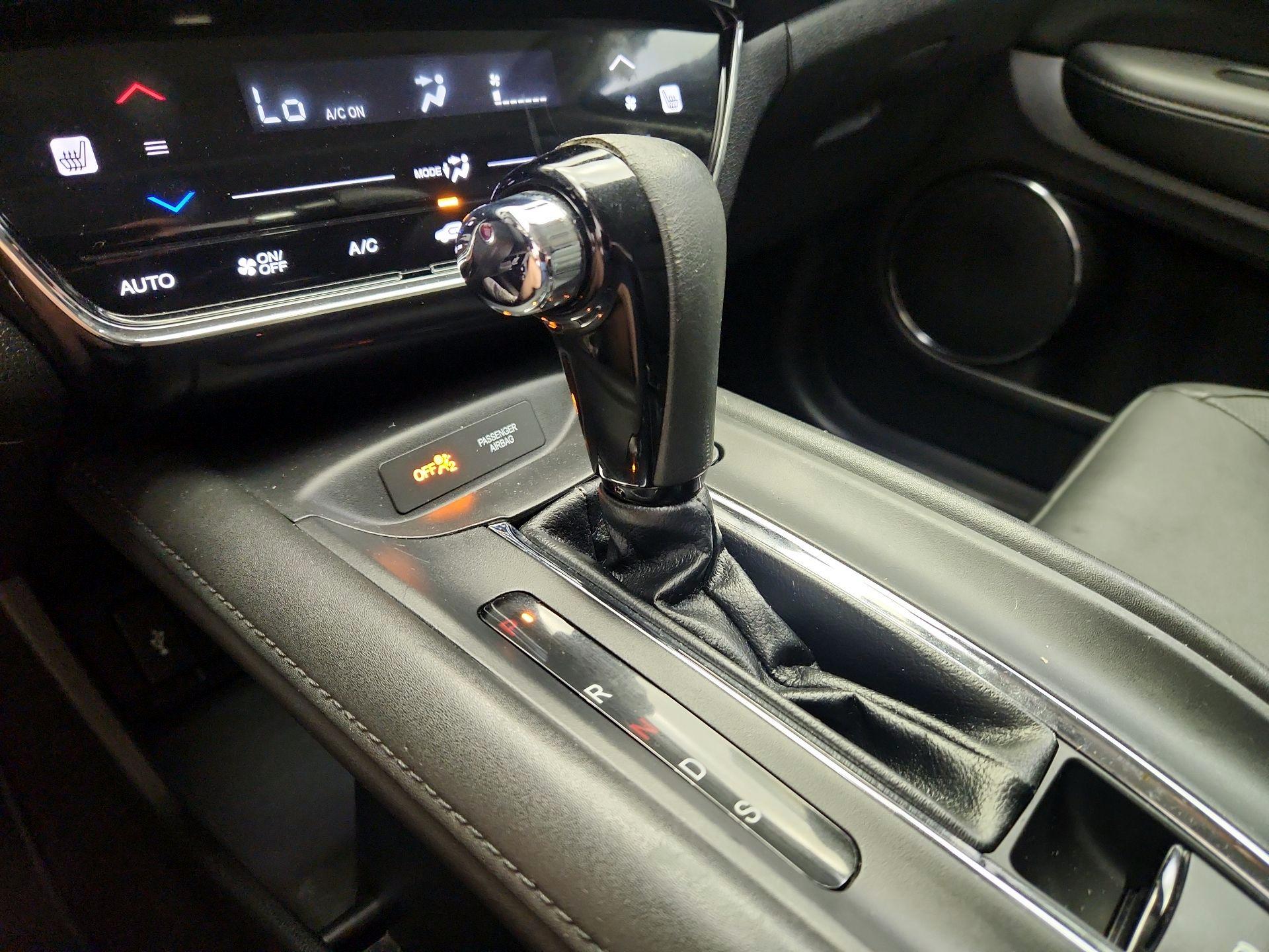 Thumbnail: 2016 Honda HR-V - 18