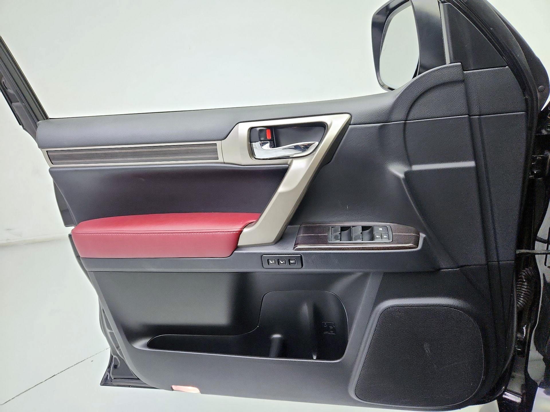 Thumbnail: 2021 Lexus GX - 12