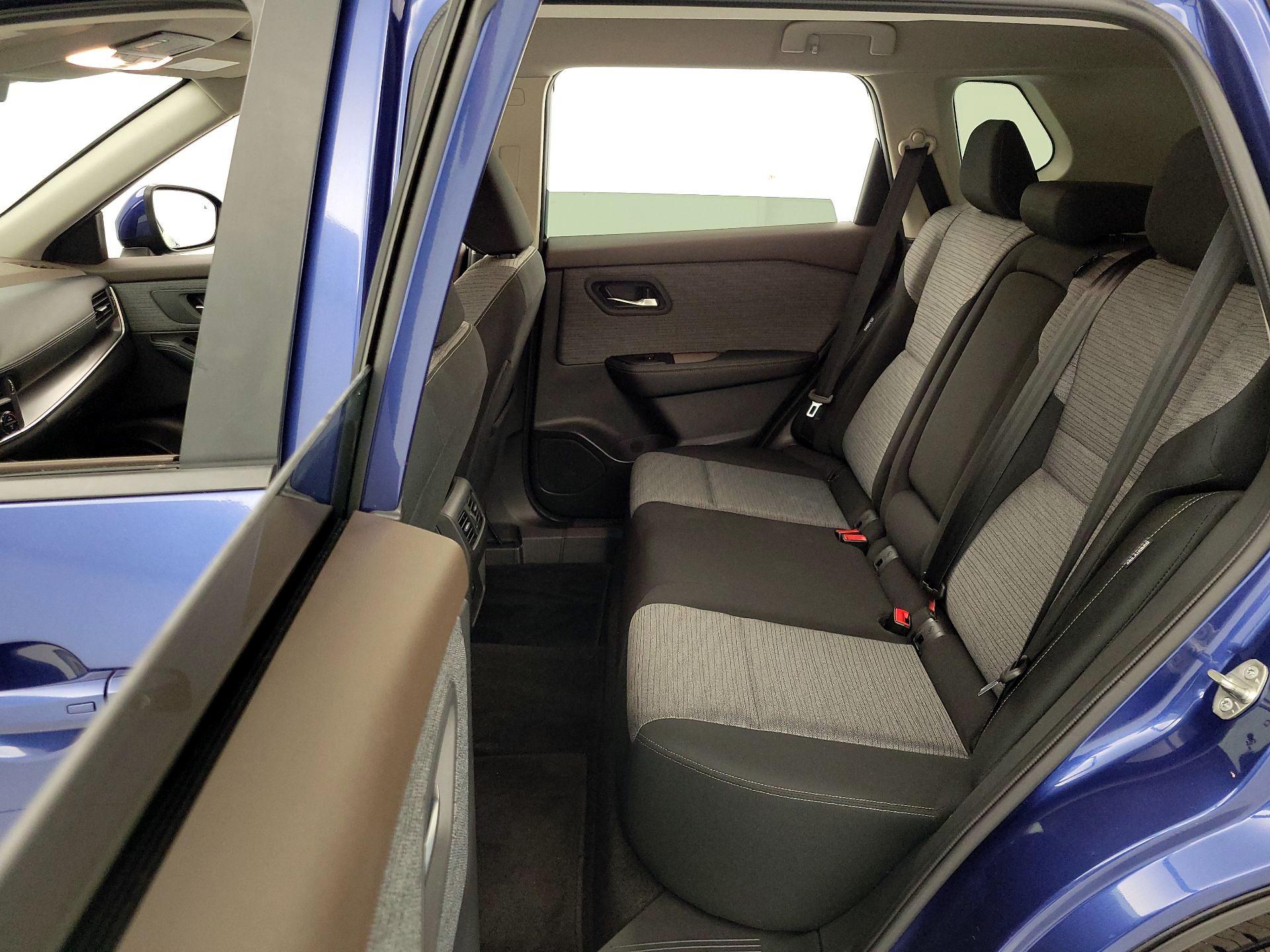 Thumbnail: 2023 Nissan Rogue - 19