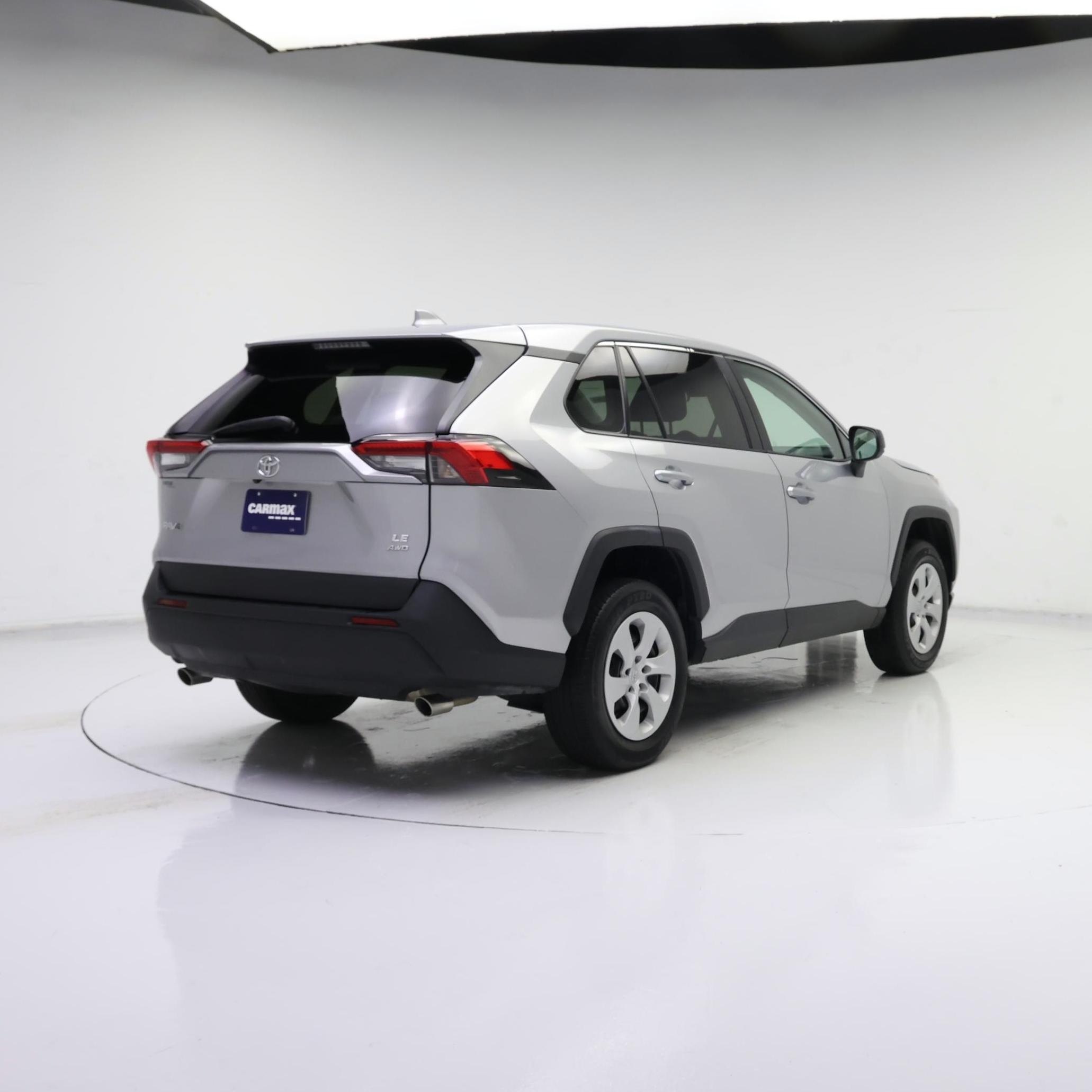 Thumbnail: 2024 Toyota RAV4 - 8
