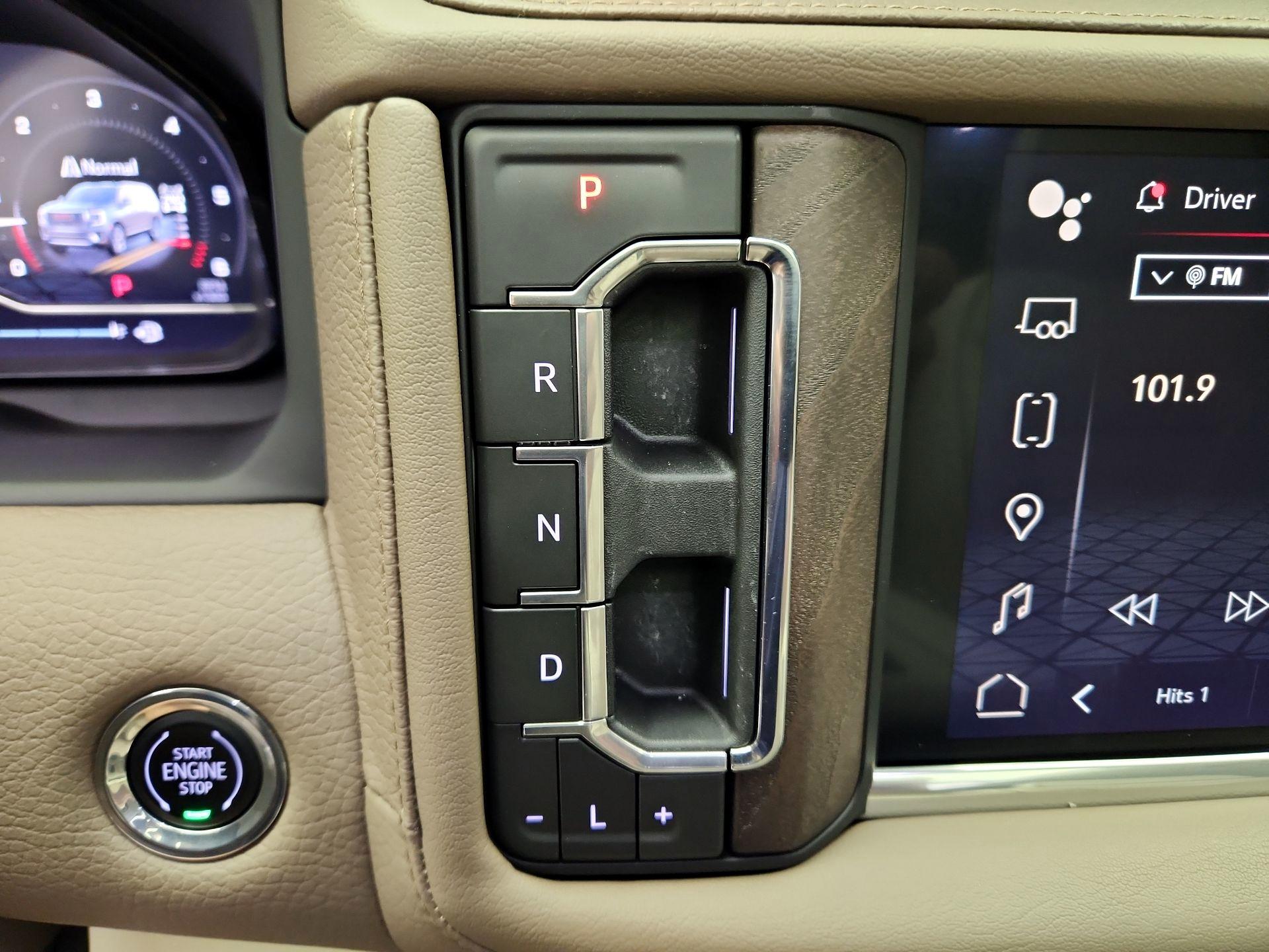 Thumbnail: 2023 GMC Yukon XL - 18