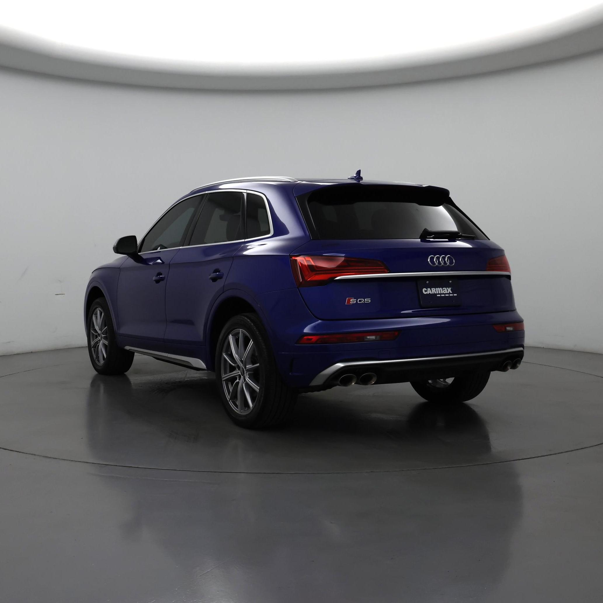 Thumbnail: 2022 Audi SQ5 - 2