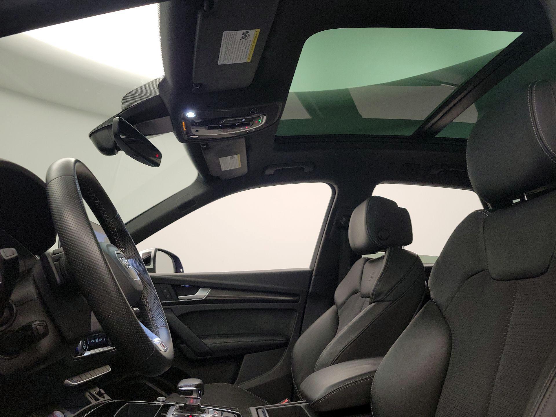 Thumbnail: 2022 Audi SQ5 - 20