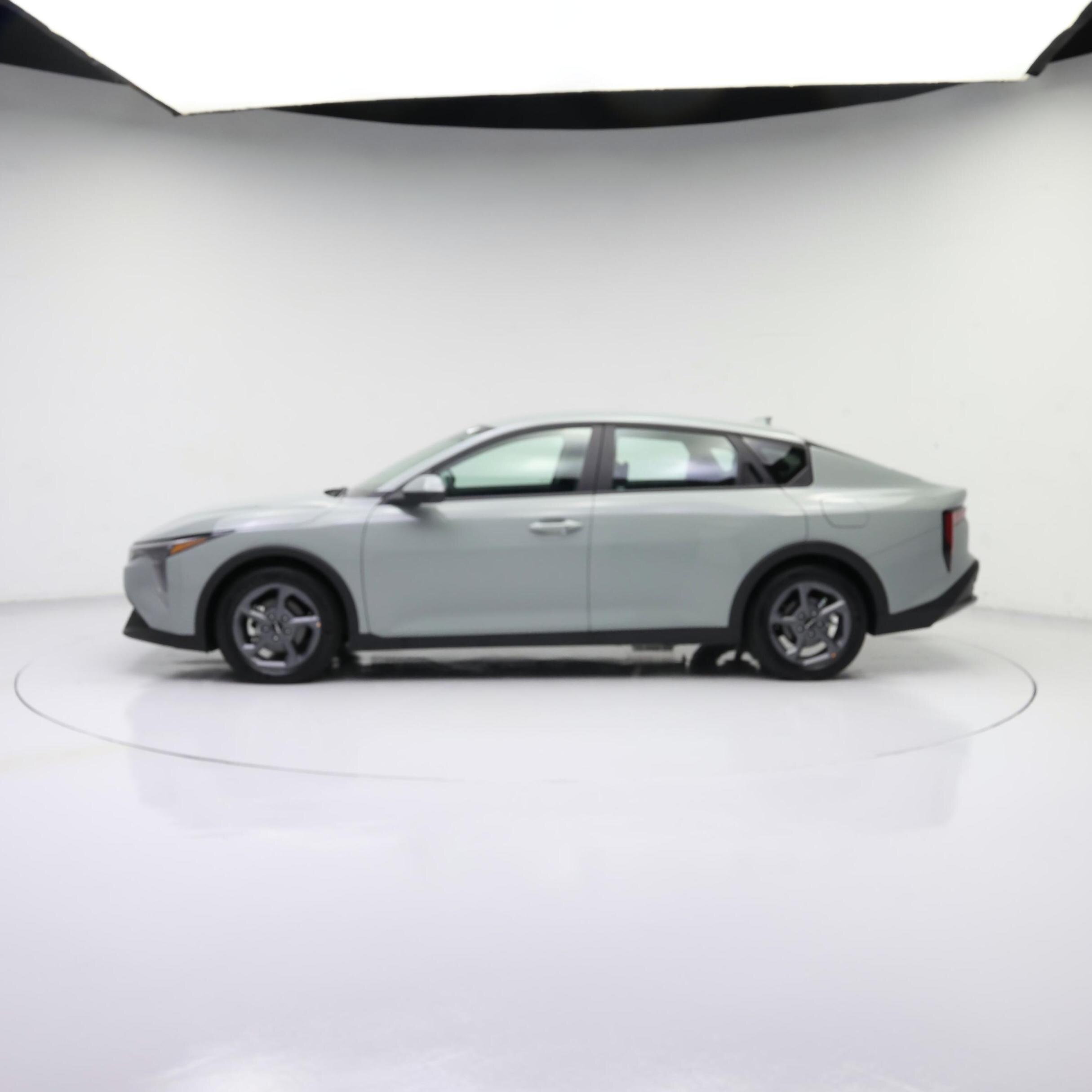 Thumbnail: 2025 Kia K4 - 3