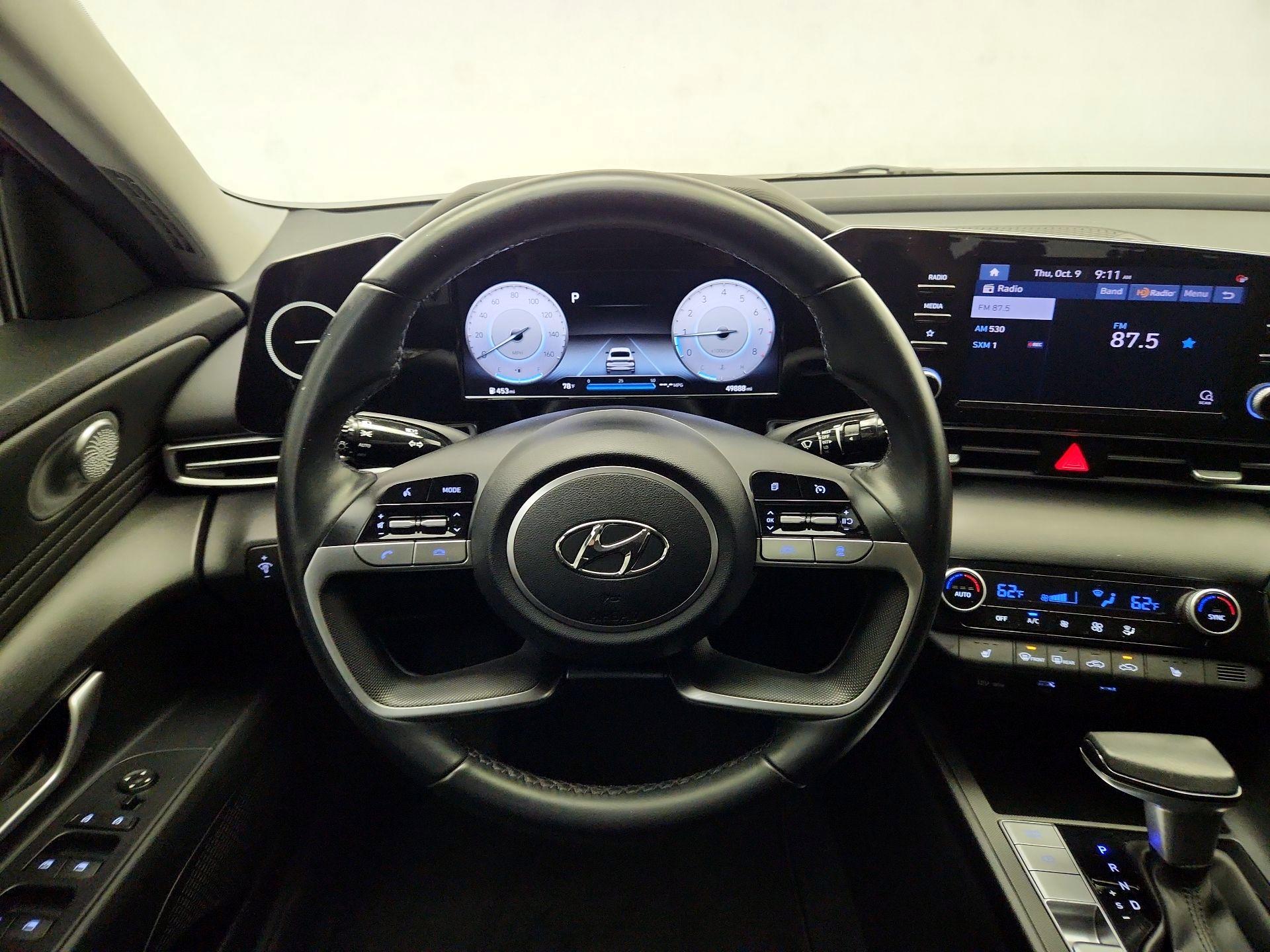 Thumbnail: 2022 Hyundai Elantra - 10