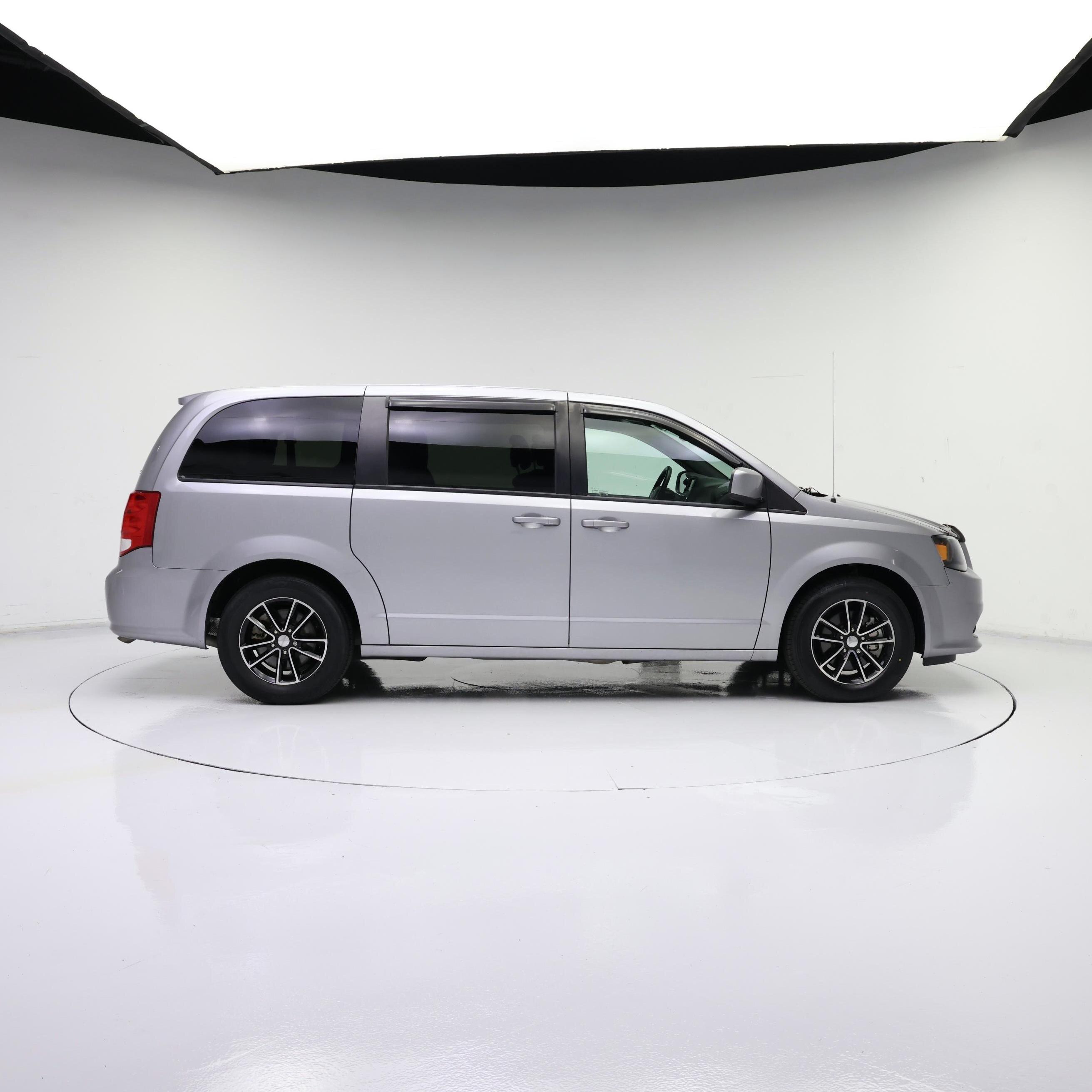 Thumbnail: 2018 Dodge Grand Caravan - 7