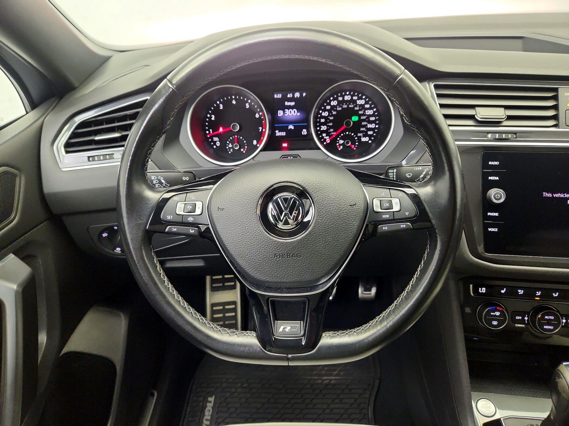 Thumbnail: 2021 Volkswagen Tiguan - 10