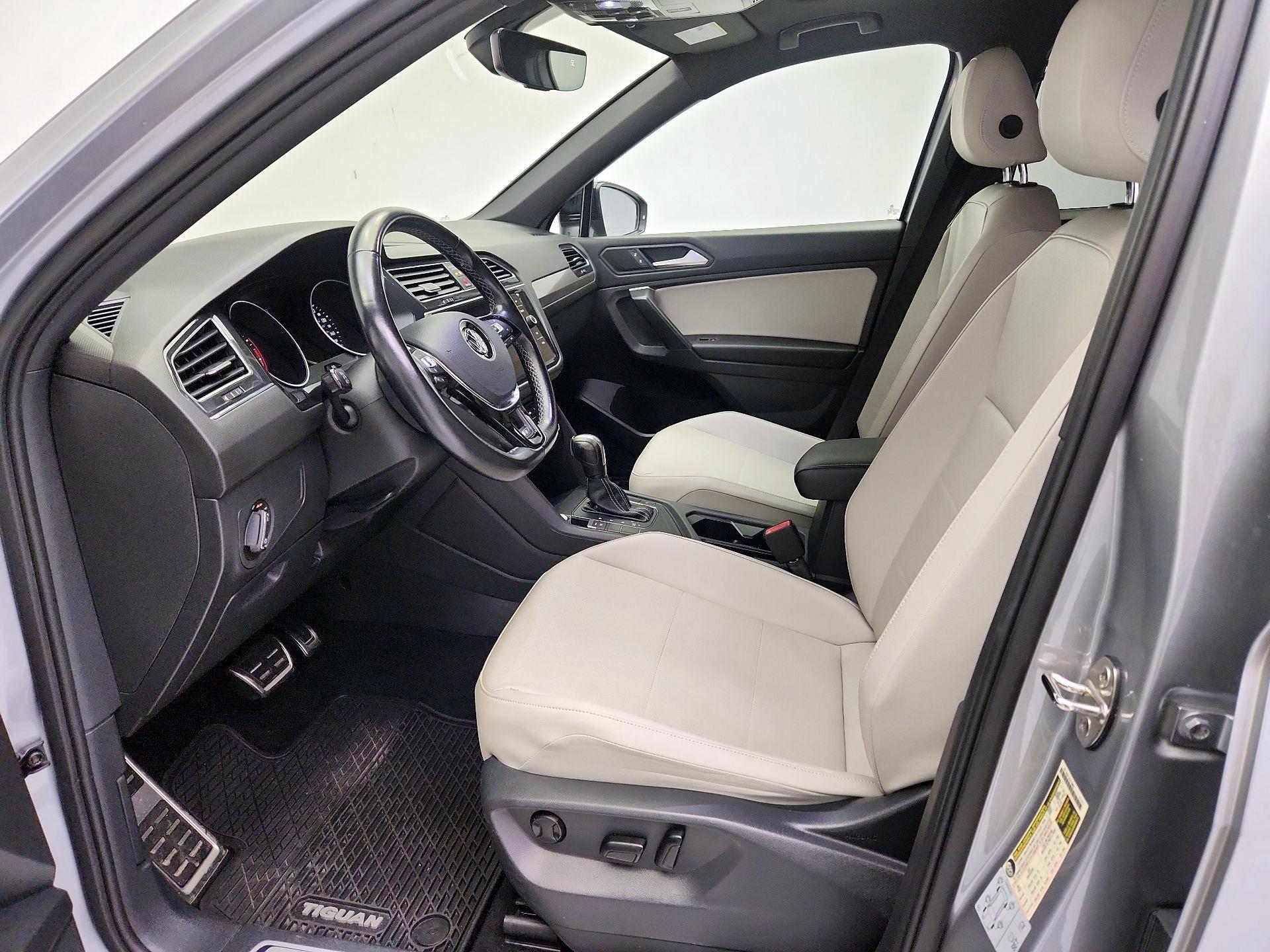 Thumbnail: 2021 Volkswagen Tiguan - 11